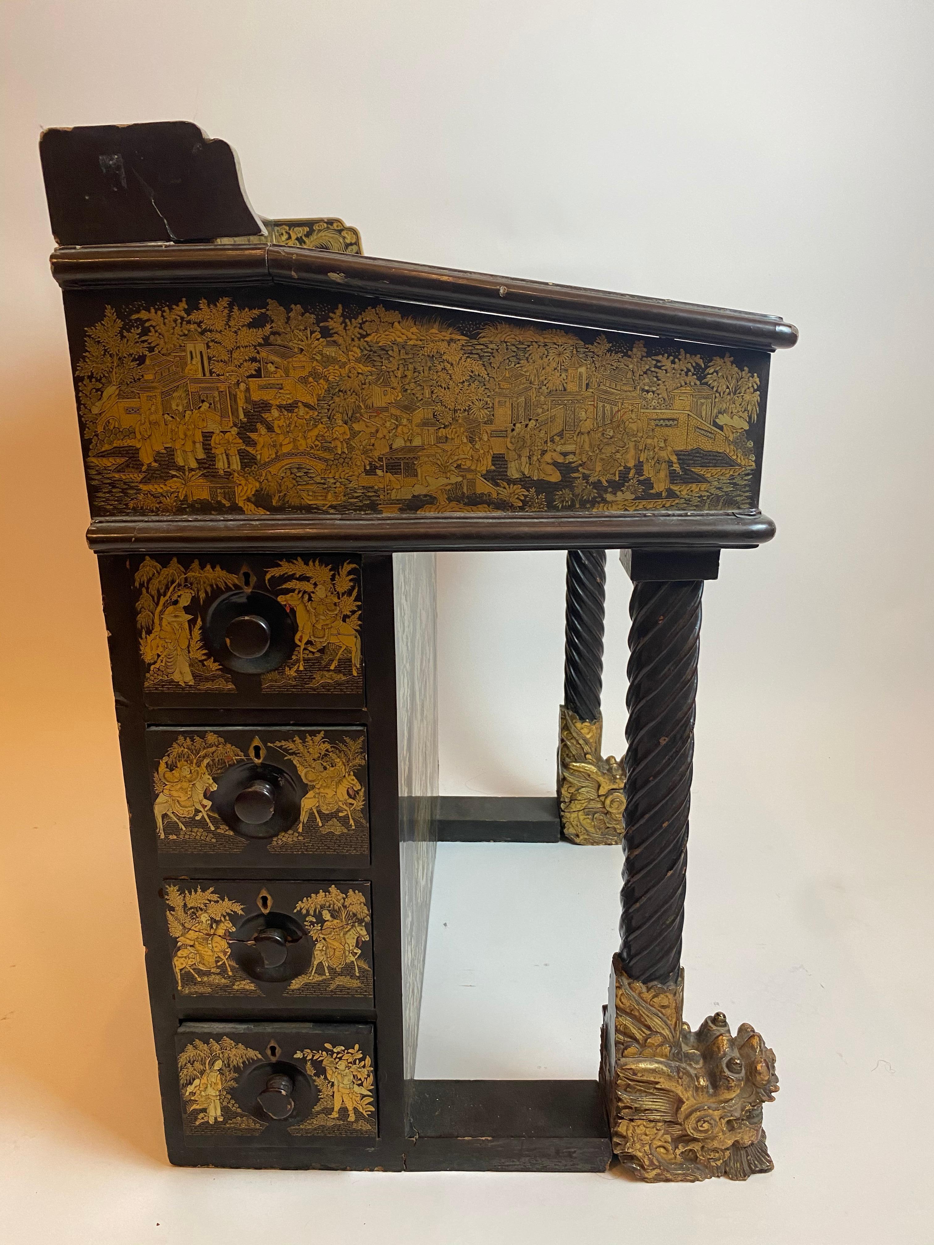 19th Century Chinese Export Lacquer and Gilt Davenport Desk For Sale 4