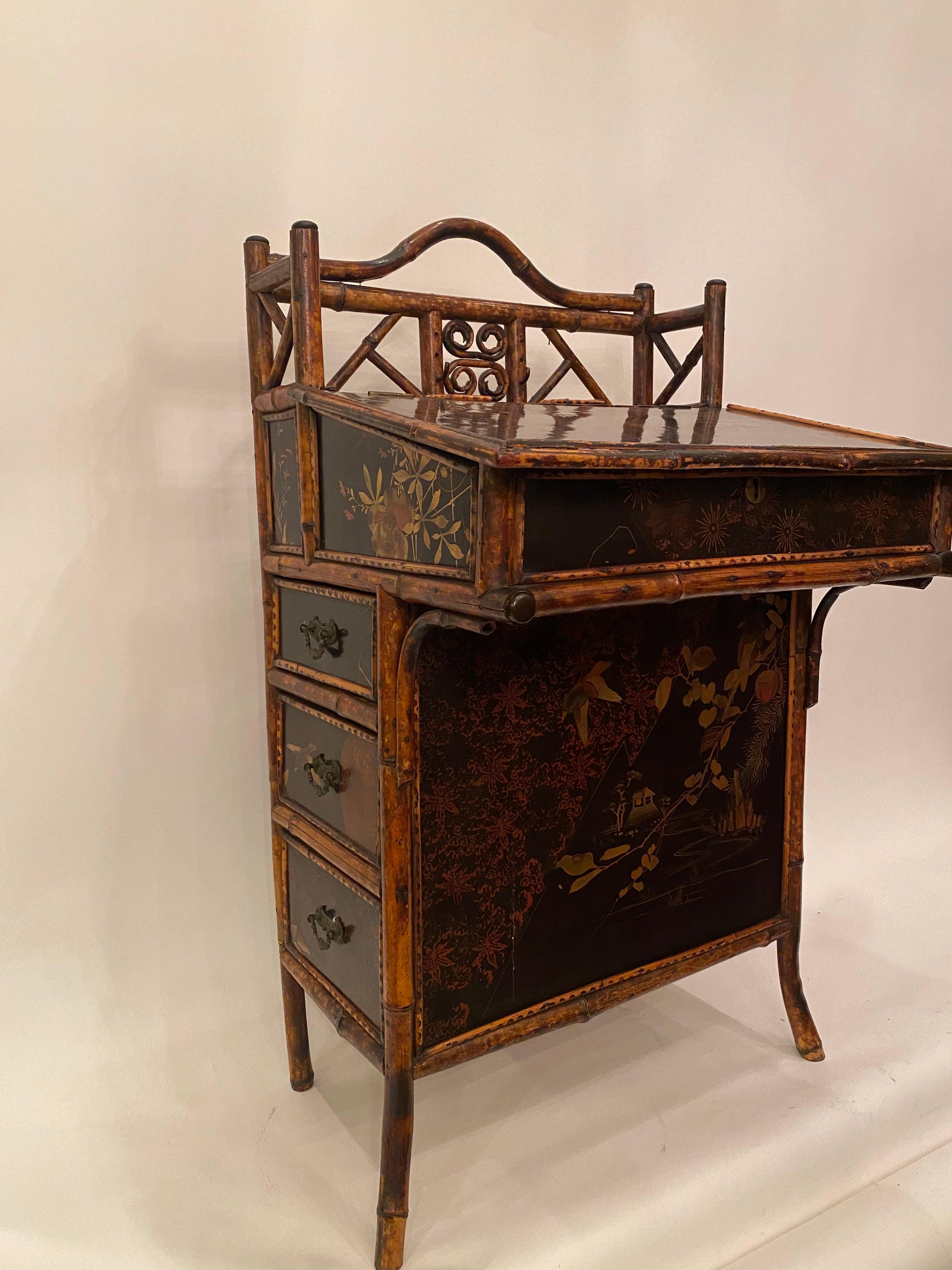 Late Meiji Period Japanese Export Lacquer Bamboo Desk, circa 1900s 13