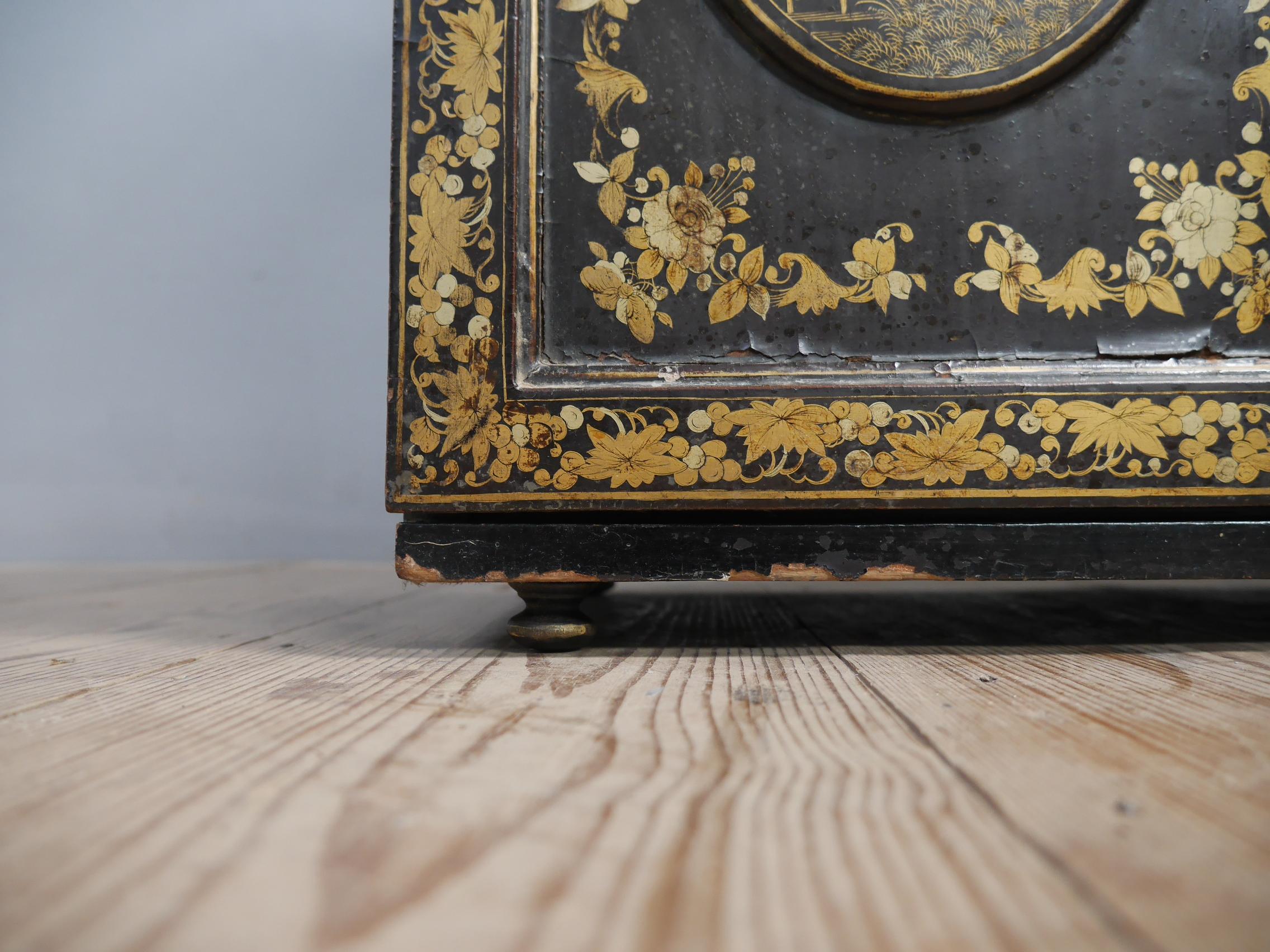 Joinery 19th Century Chinese Export Lacquered Chinoiserie Cabinet For Sale