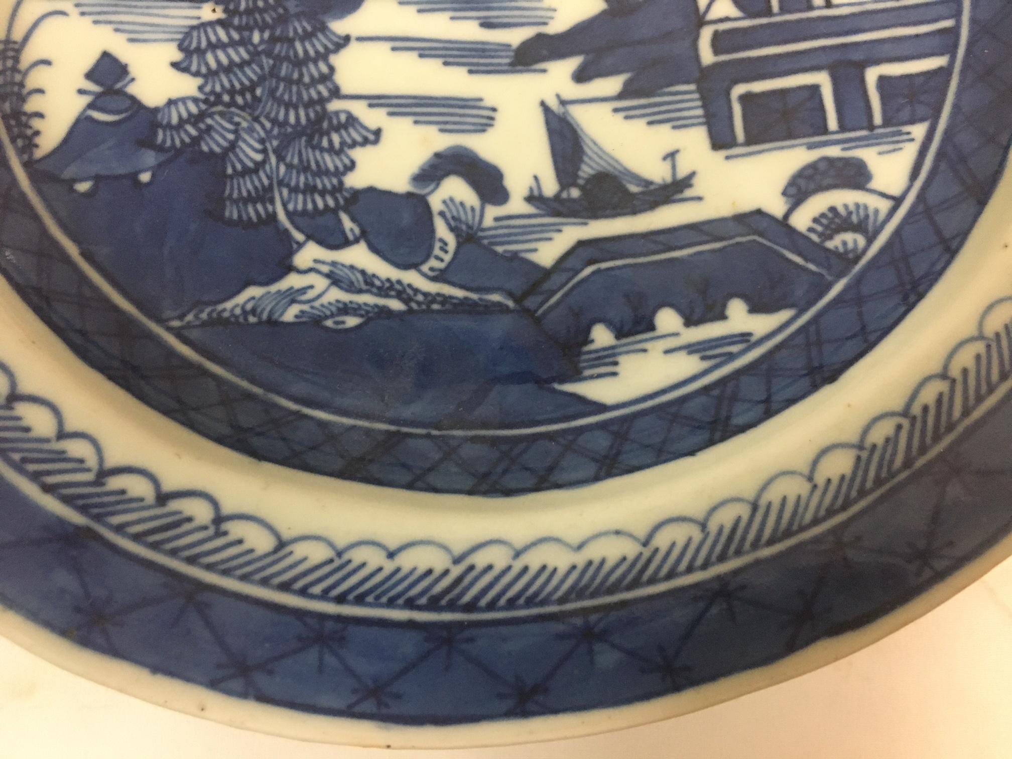 Early 19th Century 19th century Chinese Export Nanking Warming Plate For Sale