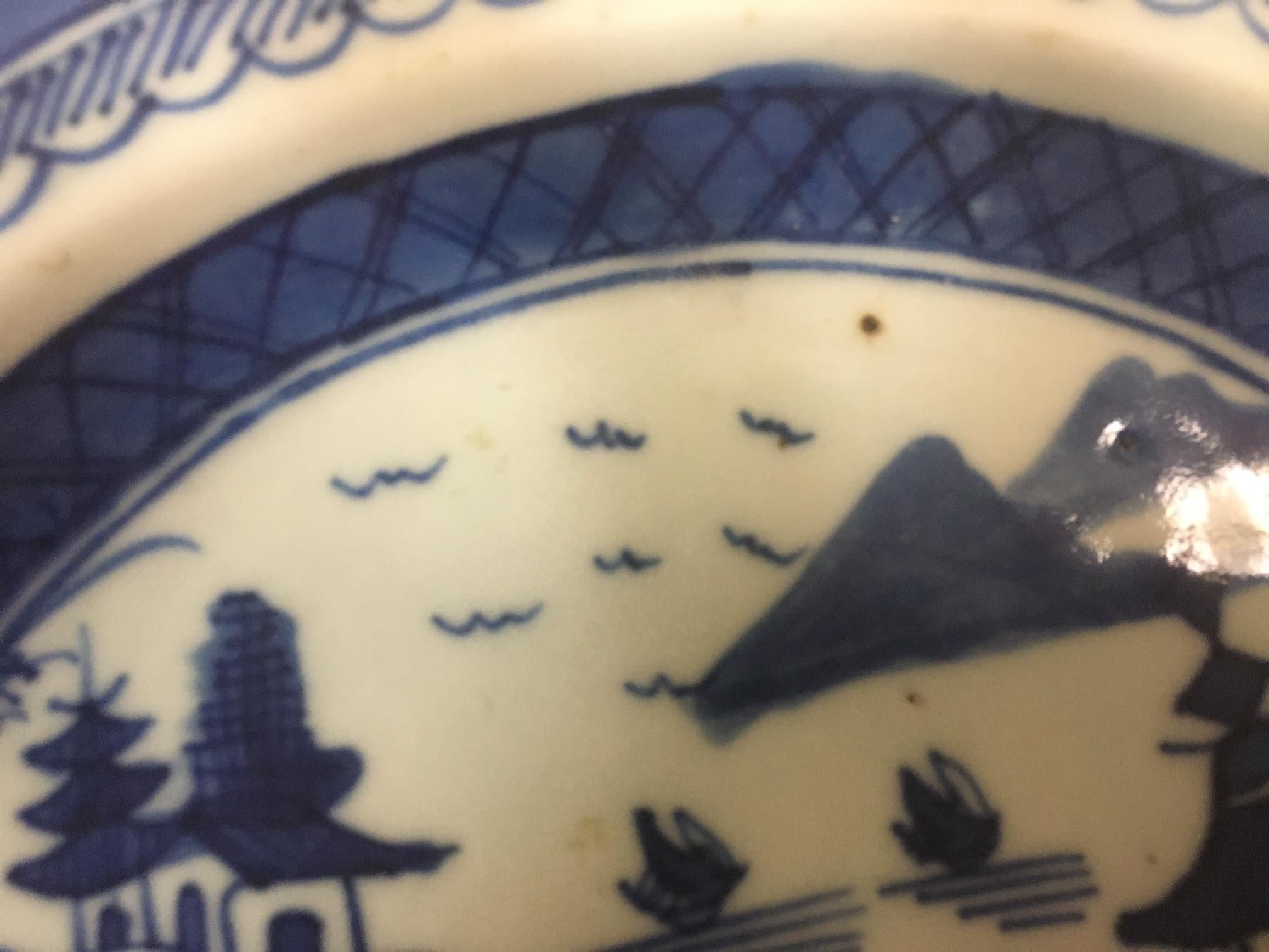 Porcelain 19th century Chinese Export Nanking Warming Plate For Sale
