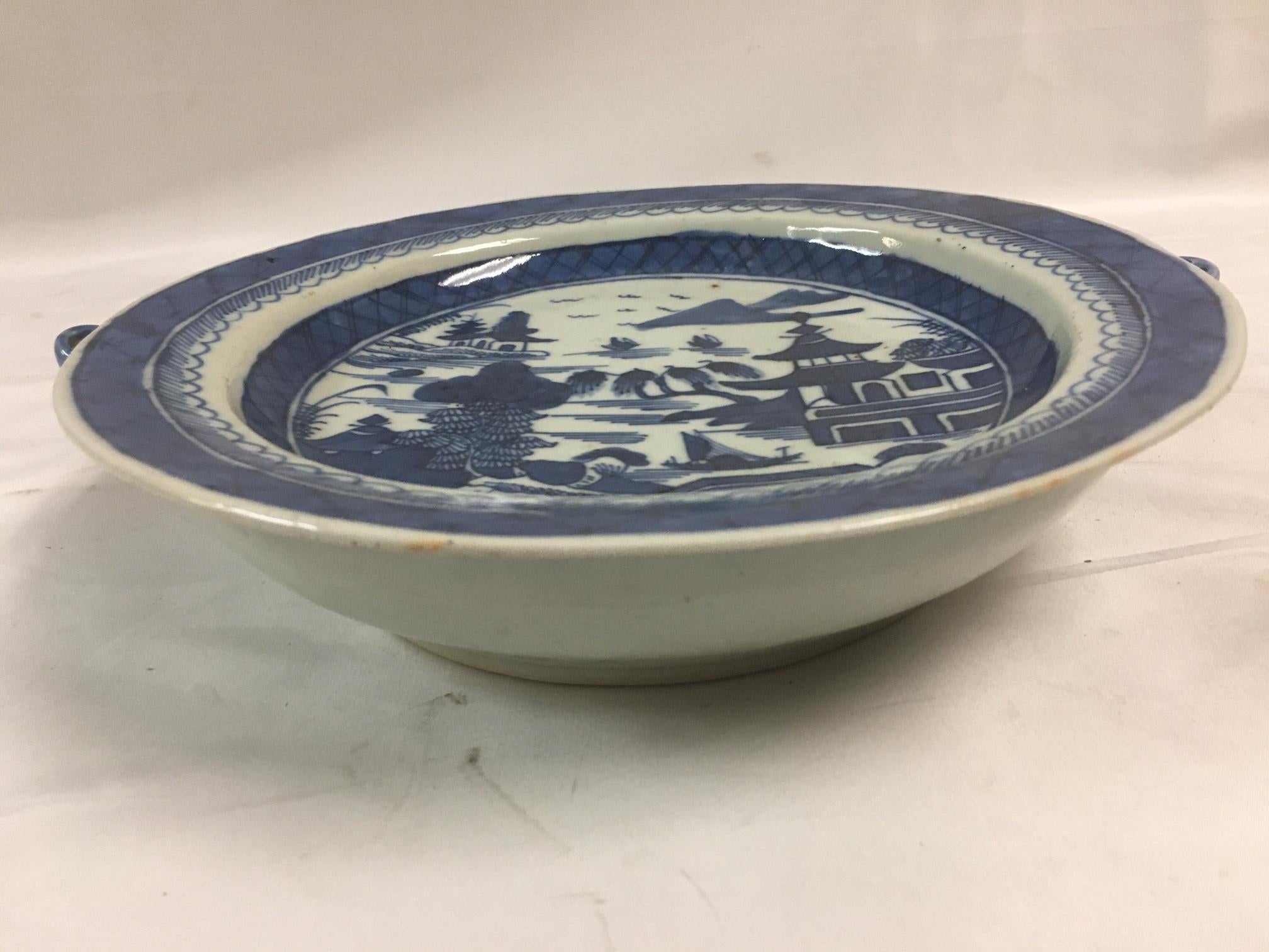 19th century Chinese Export Nanking Warming Plate For Sale 3