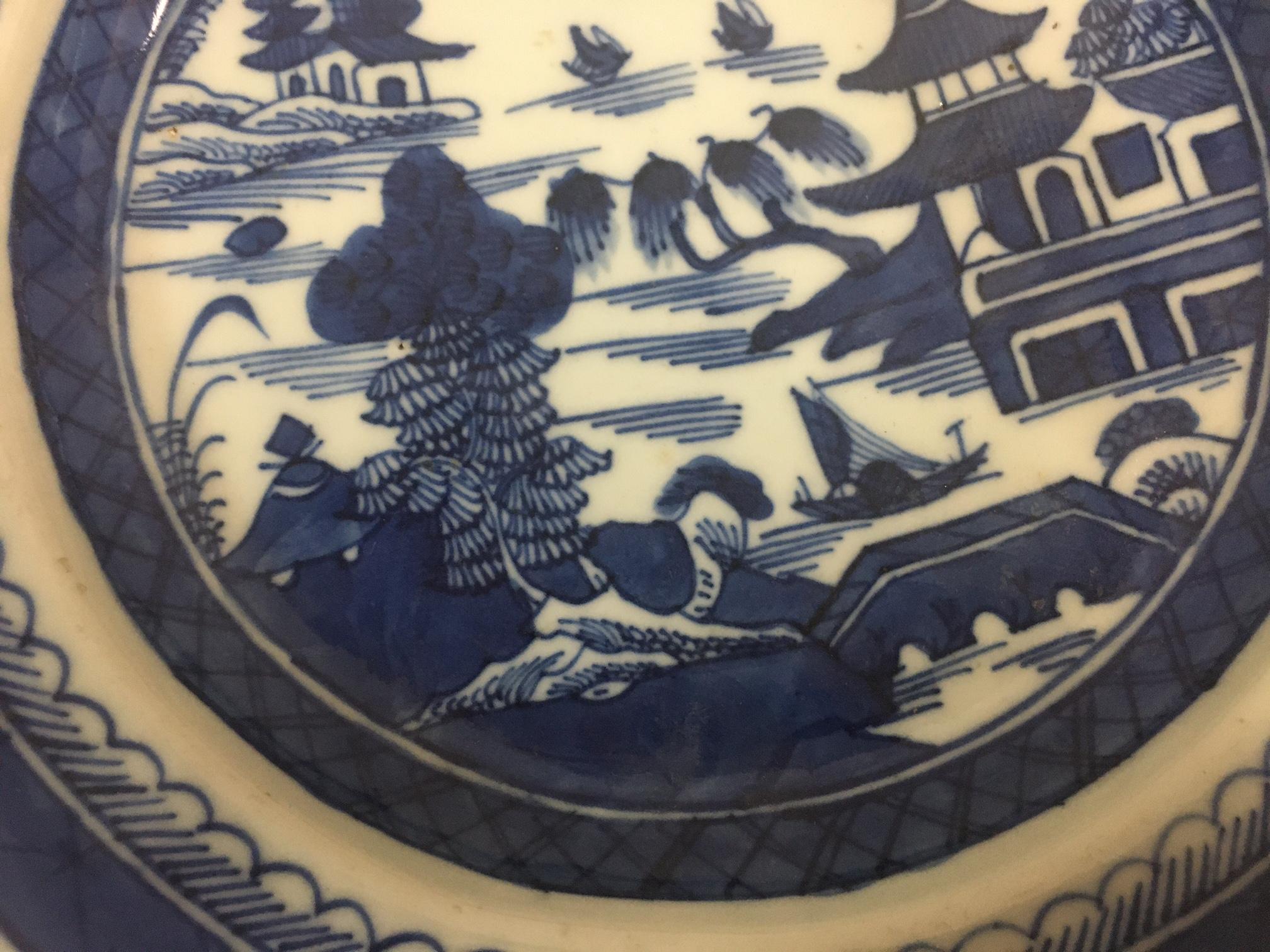 19th century Chinese Export Nanking Warming Plate For Sale 4