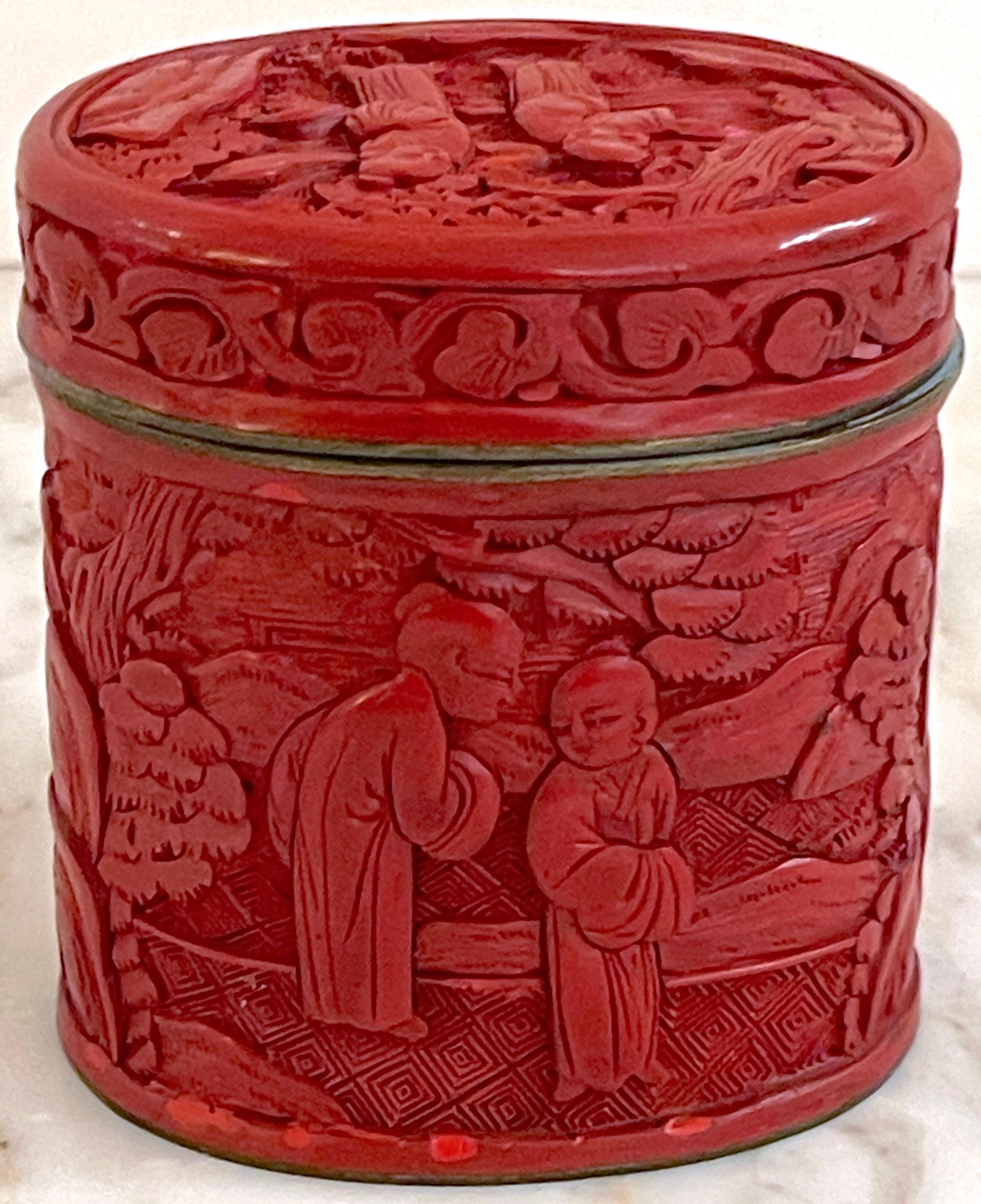 19th Century  Chinese Export Oval Cinnabar Box For Sale 1