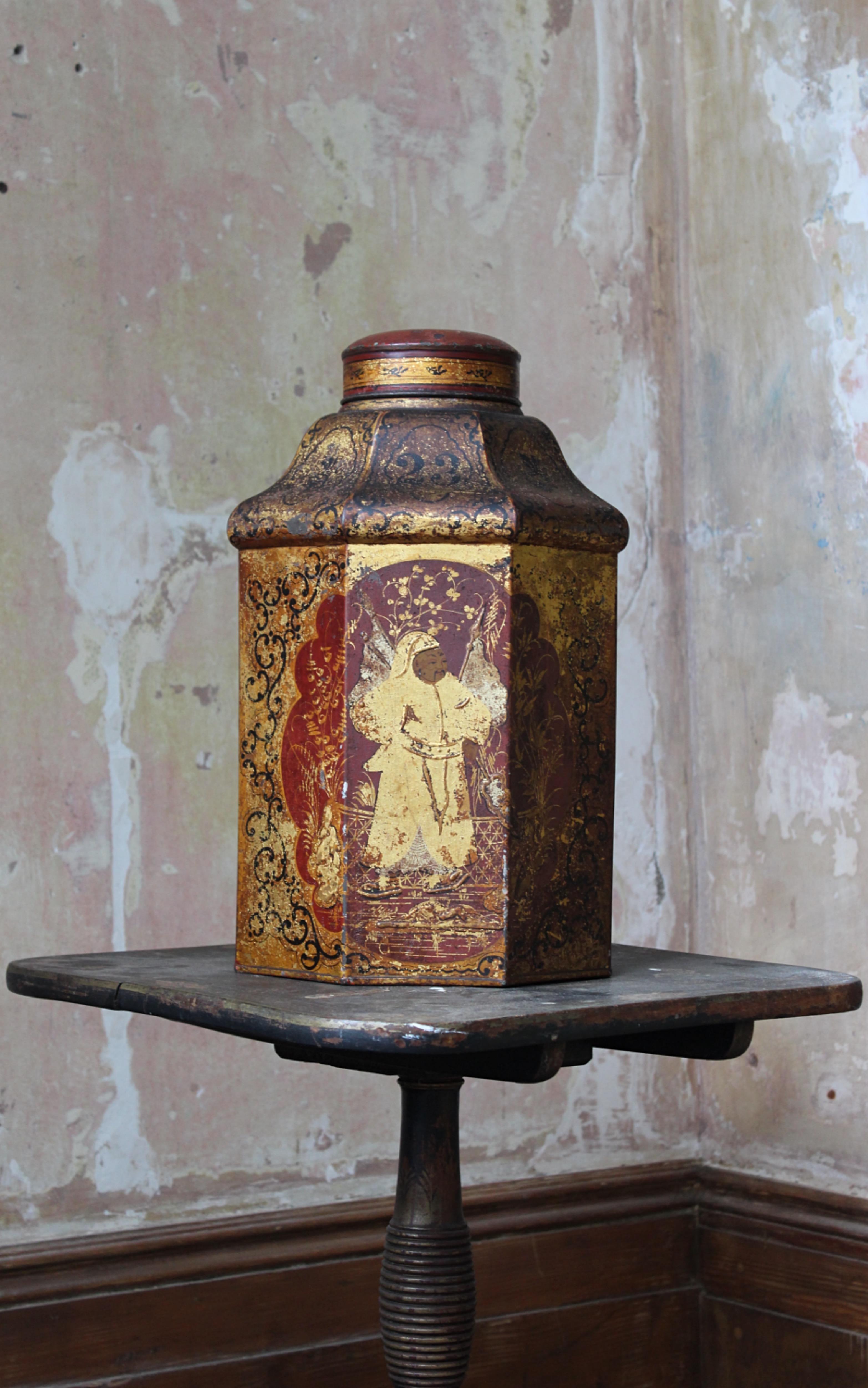 19th Century Chinese Export Red Painted & Gilt Tôle Tea Canister Chinoiserie 8