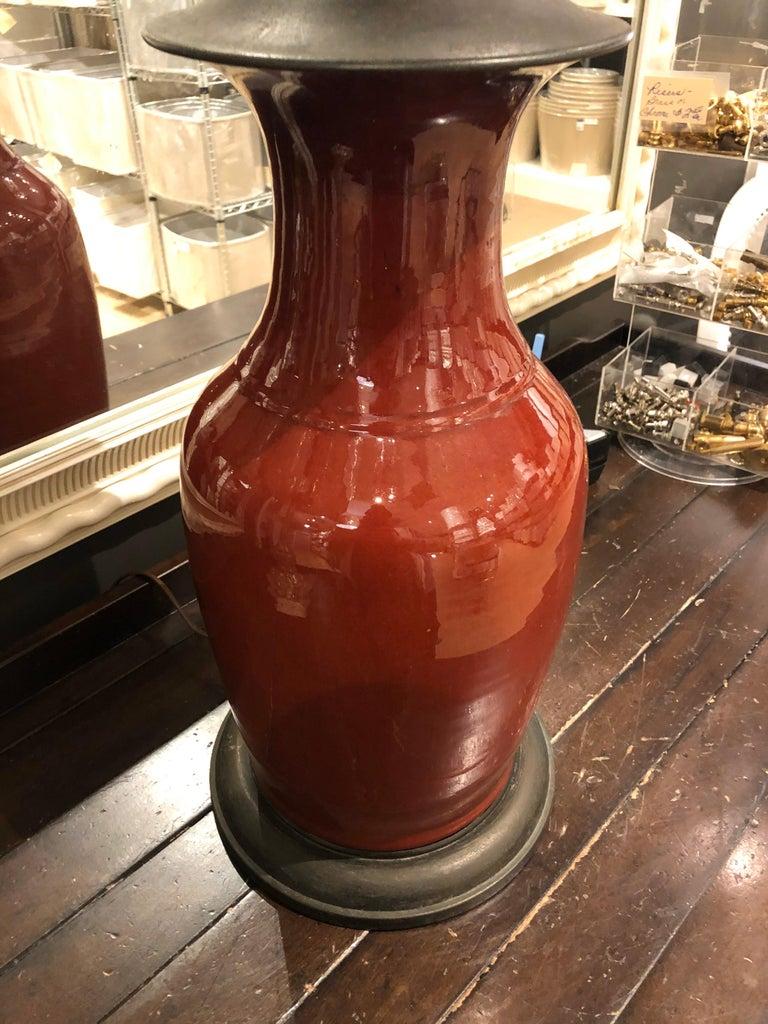 Jarrón chino de exportación Sang de Boeuf del siglo XIX, ahora como lámpara en venta 4