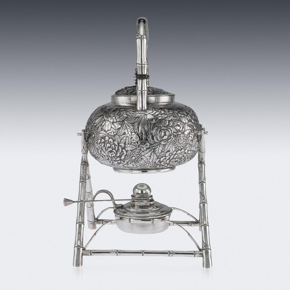 19th Century Chinese Export Solid Silver Kettle On Stand, Wang Hing, circa 1890 In Good Condition In Royal Tunbridge Wells, Kent