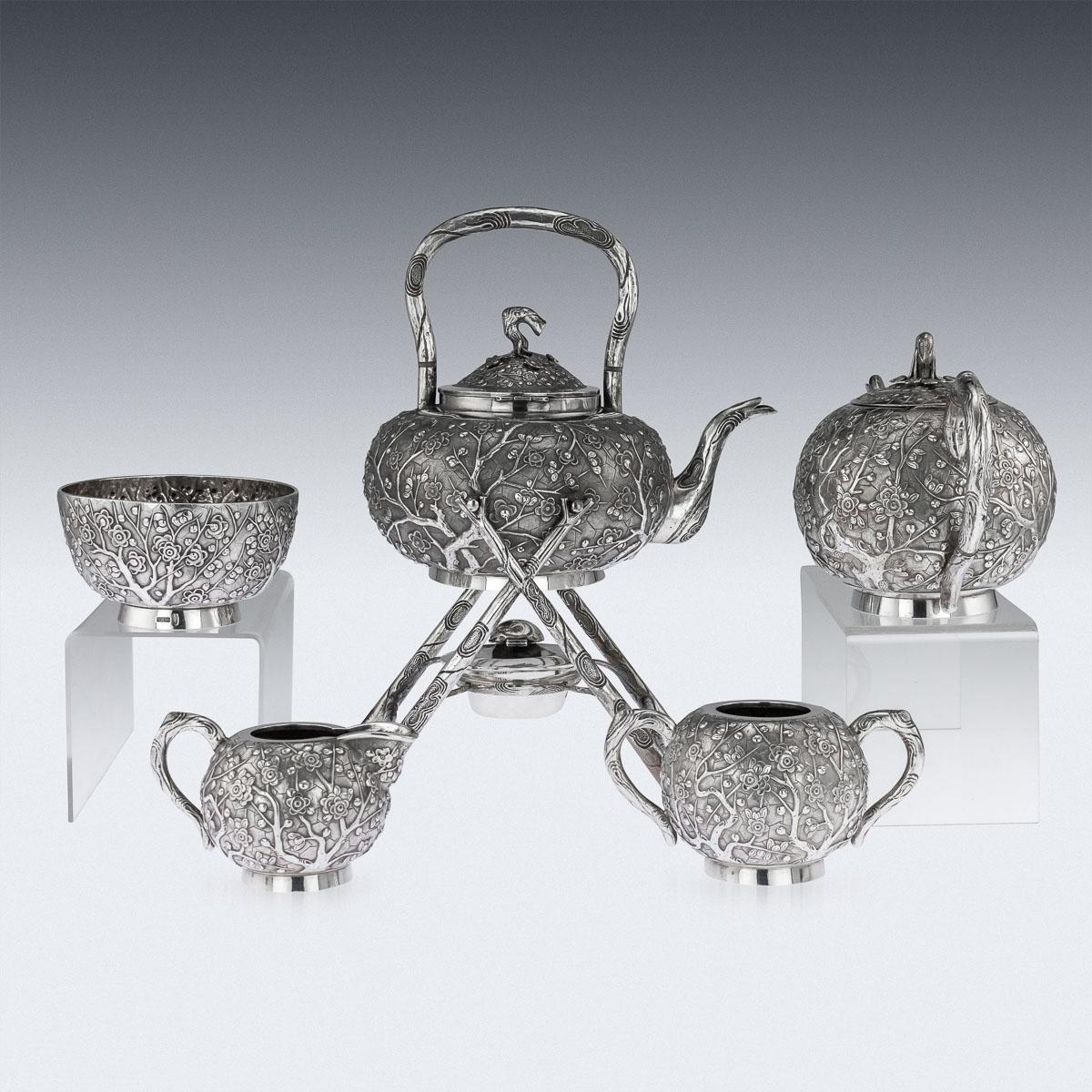 19th Century Chinese Export Solid Silver Tea Service, Wang Hing circa 1890 In Good Condition In Royal Tunbridge Wells, Kent