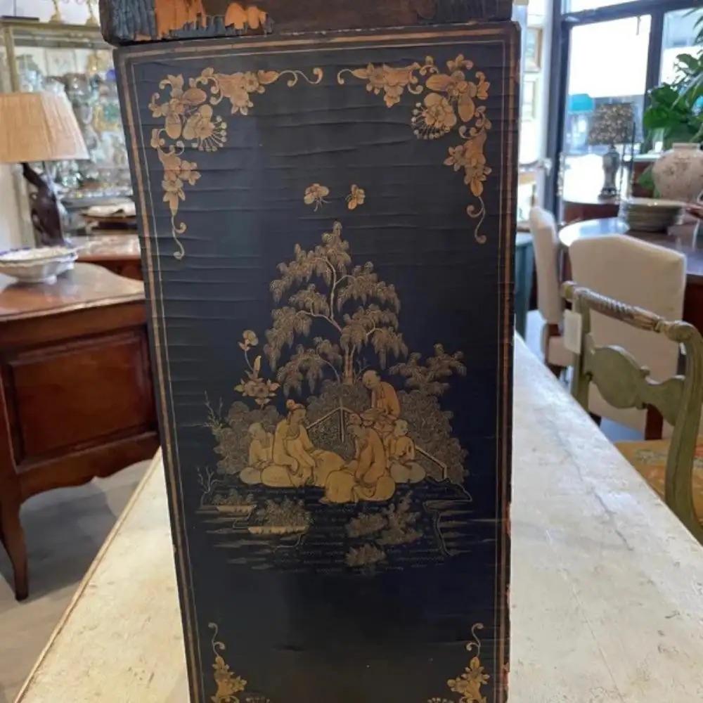 European 19th Century Chinese Export Table Cabinet For Sale