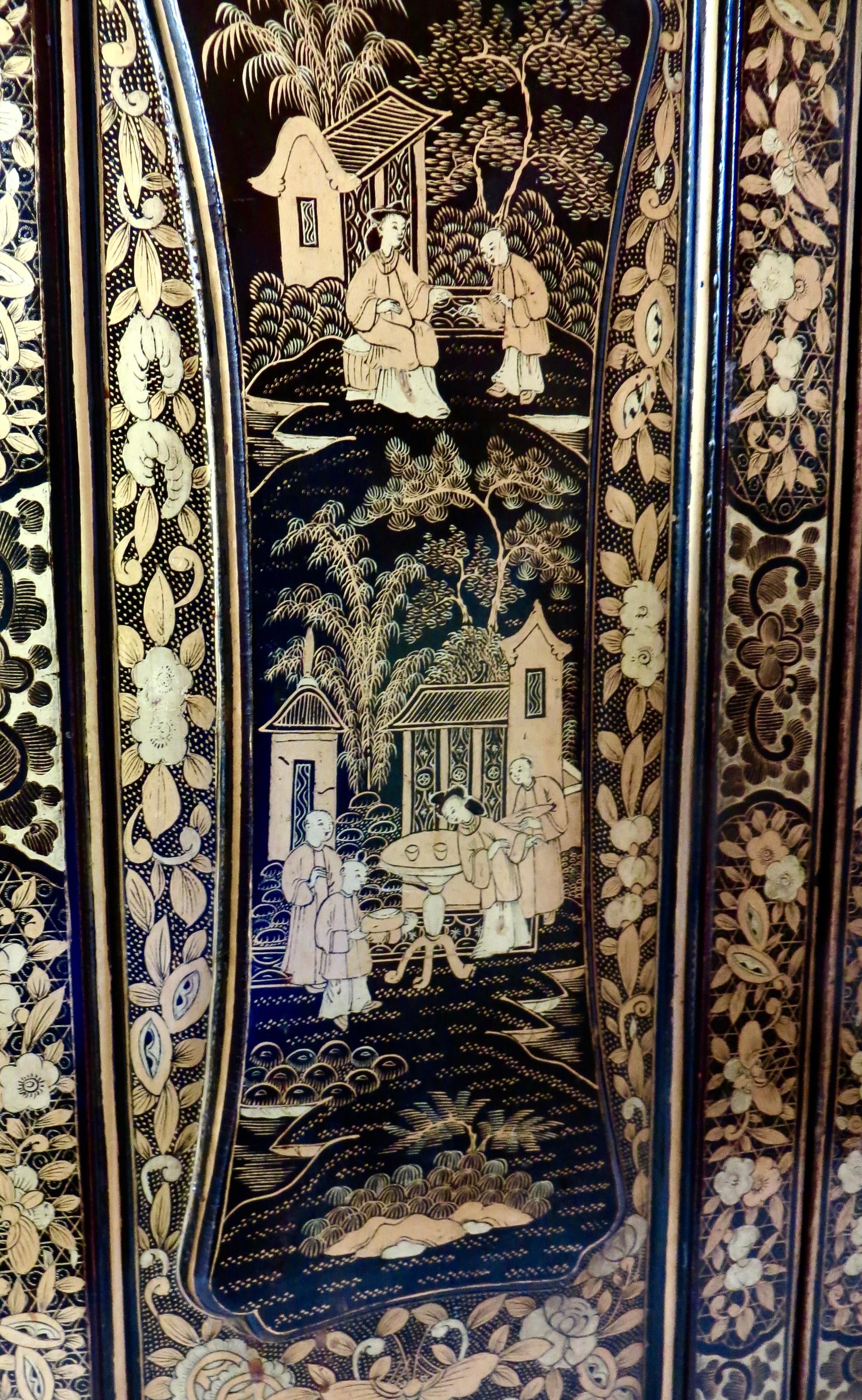 Late 19th Century 19th Century Chinese Export Table Top Black Lacquer Jewelry/Valuables Cabinet For Sale