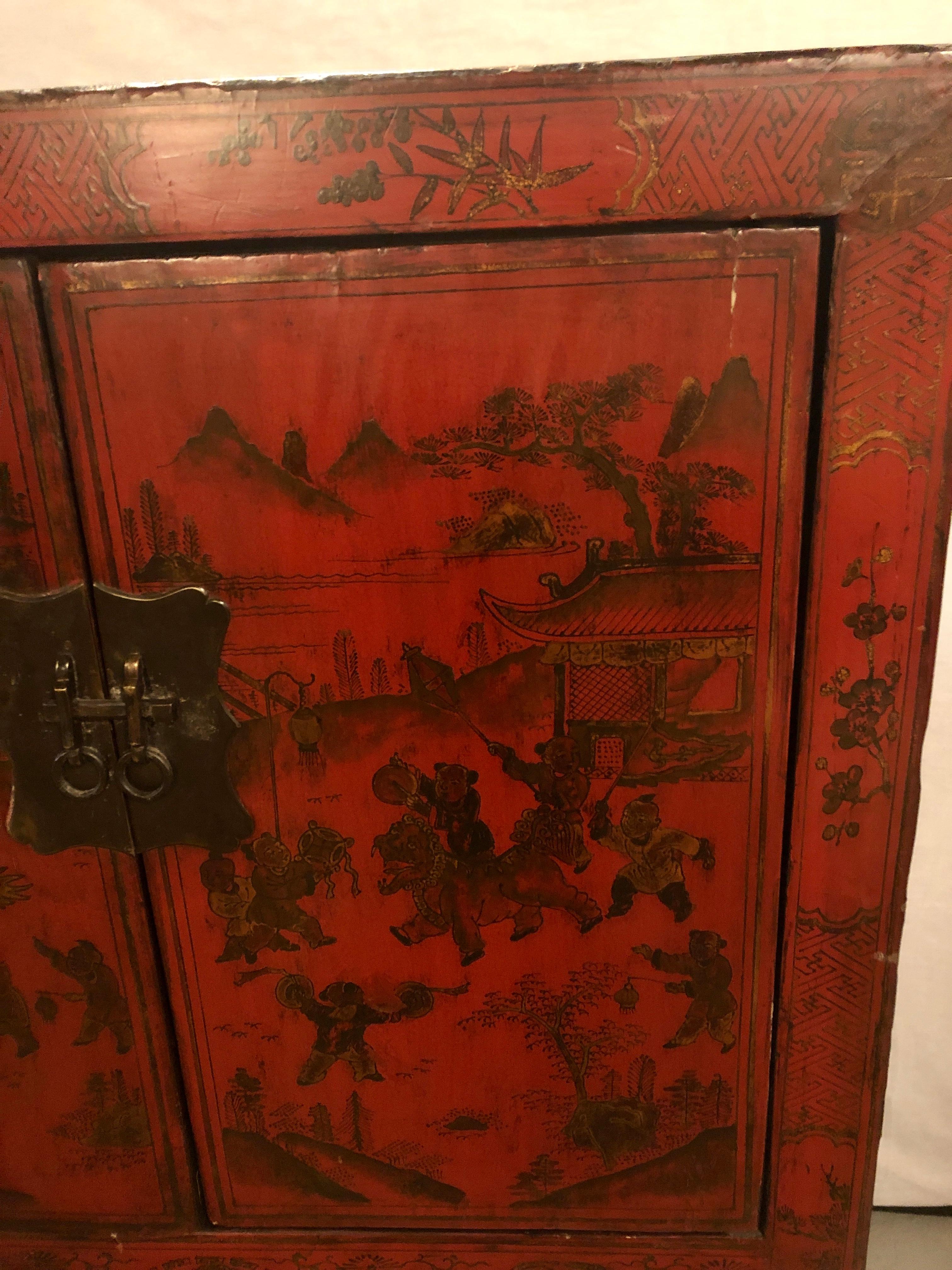 19th Century Chinese Export Two-Door Commode or Cabinet 1