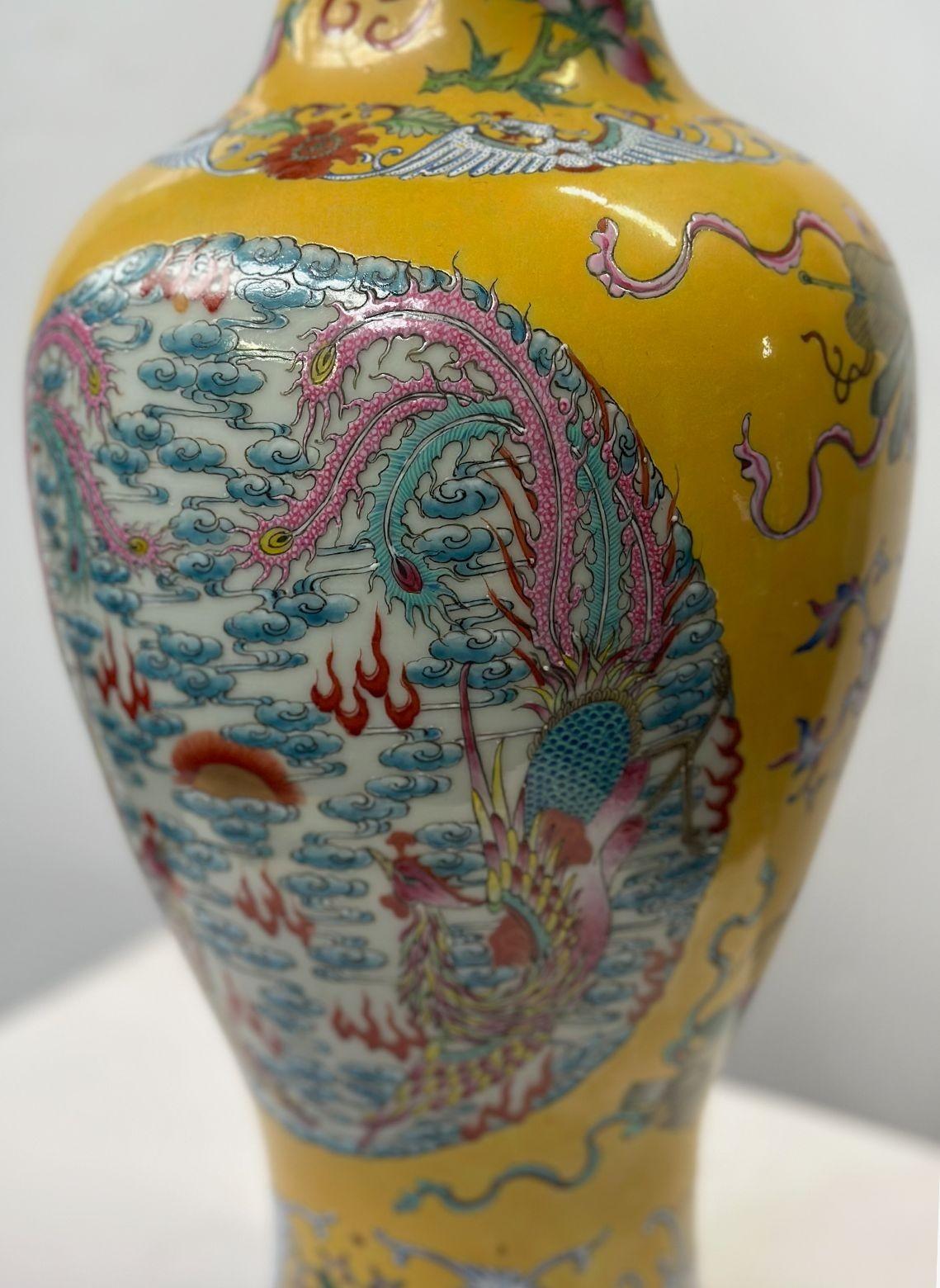 19th Century Chinese Famille Jaune Porcelain Vase For Sale 2