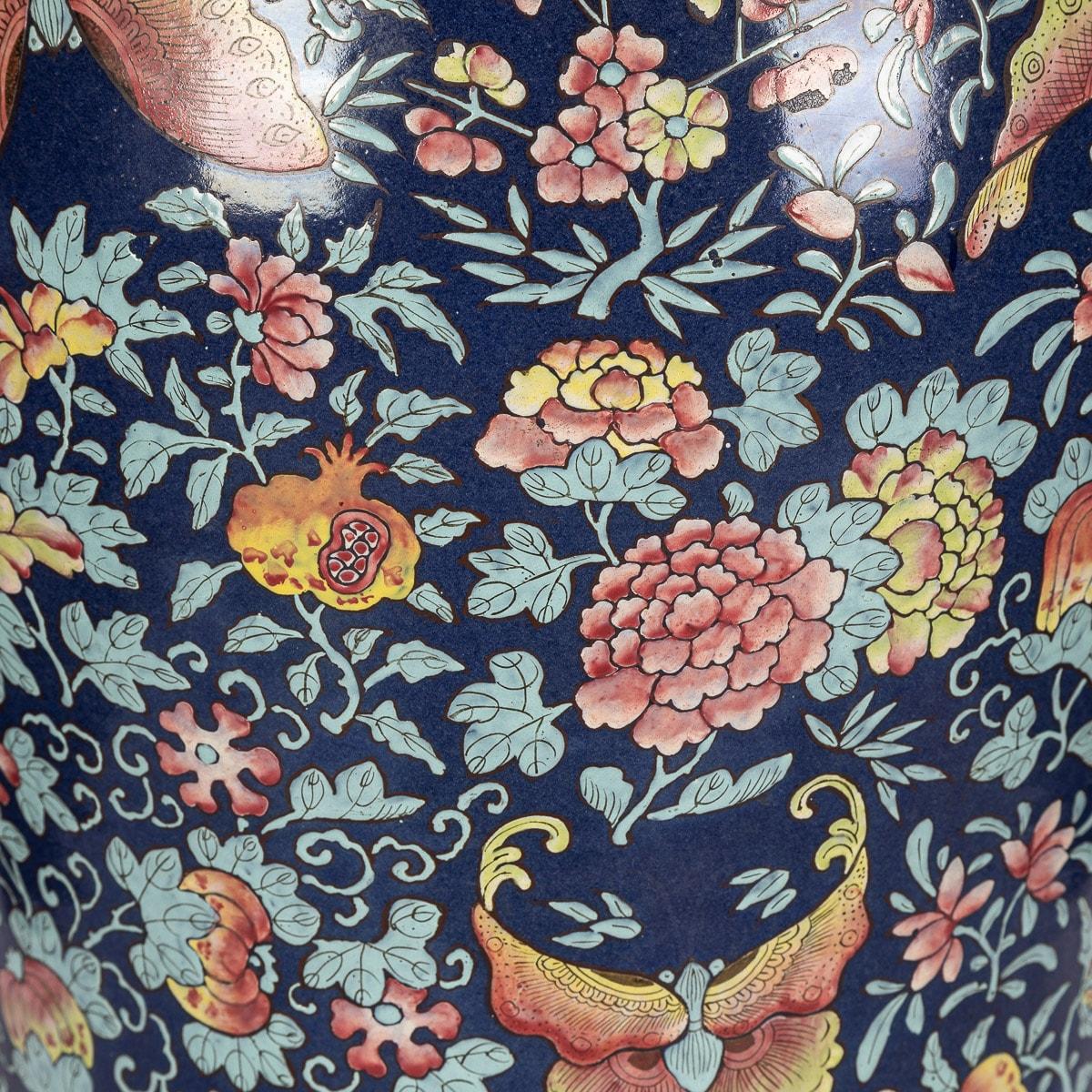 19th Century Chinese Famille-Noire Porcelain Lidded Ginger Jars 7