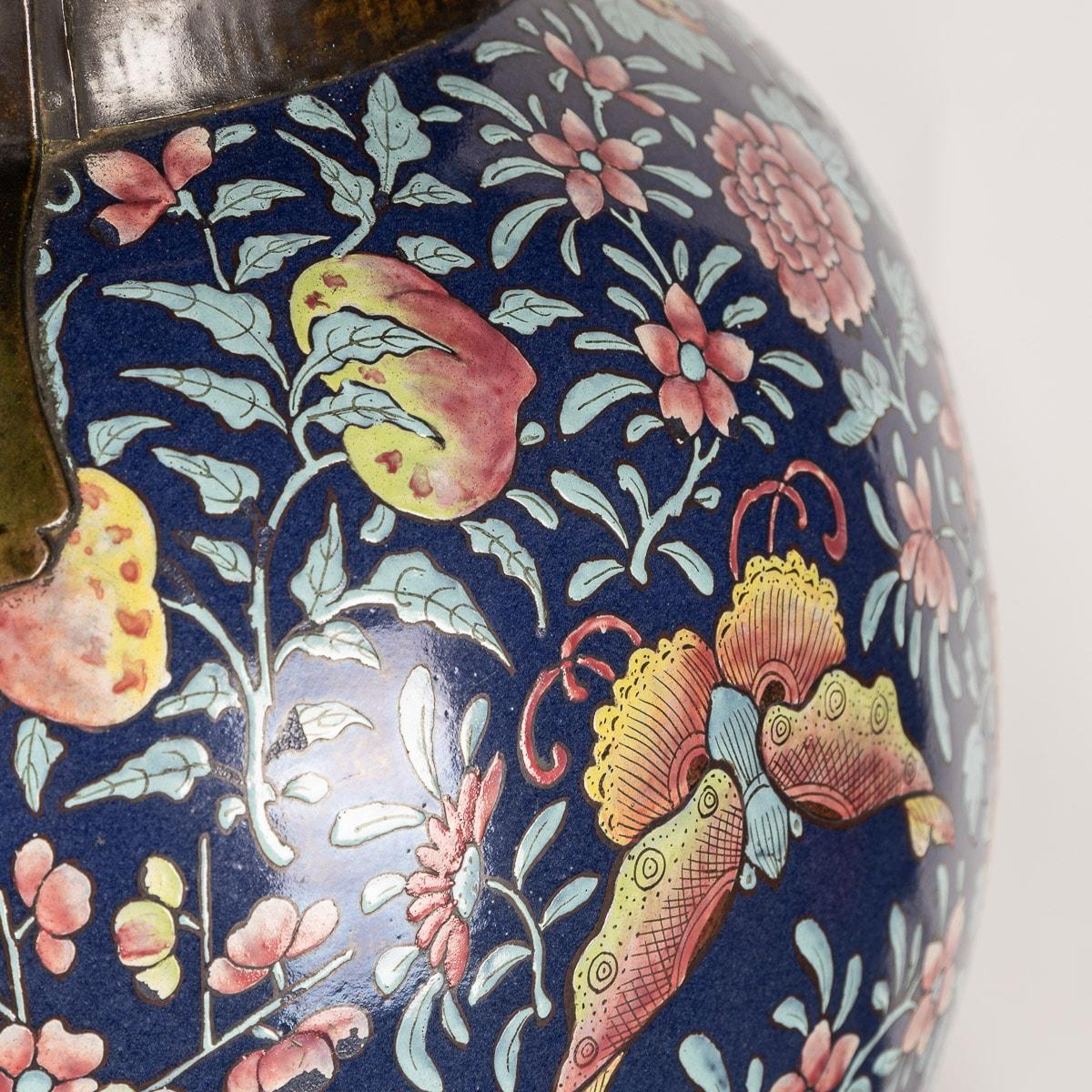 19th Century Chinese Famille-Noire Porcelain Lidded Ginger Jars 10