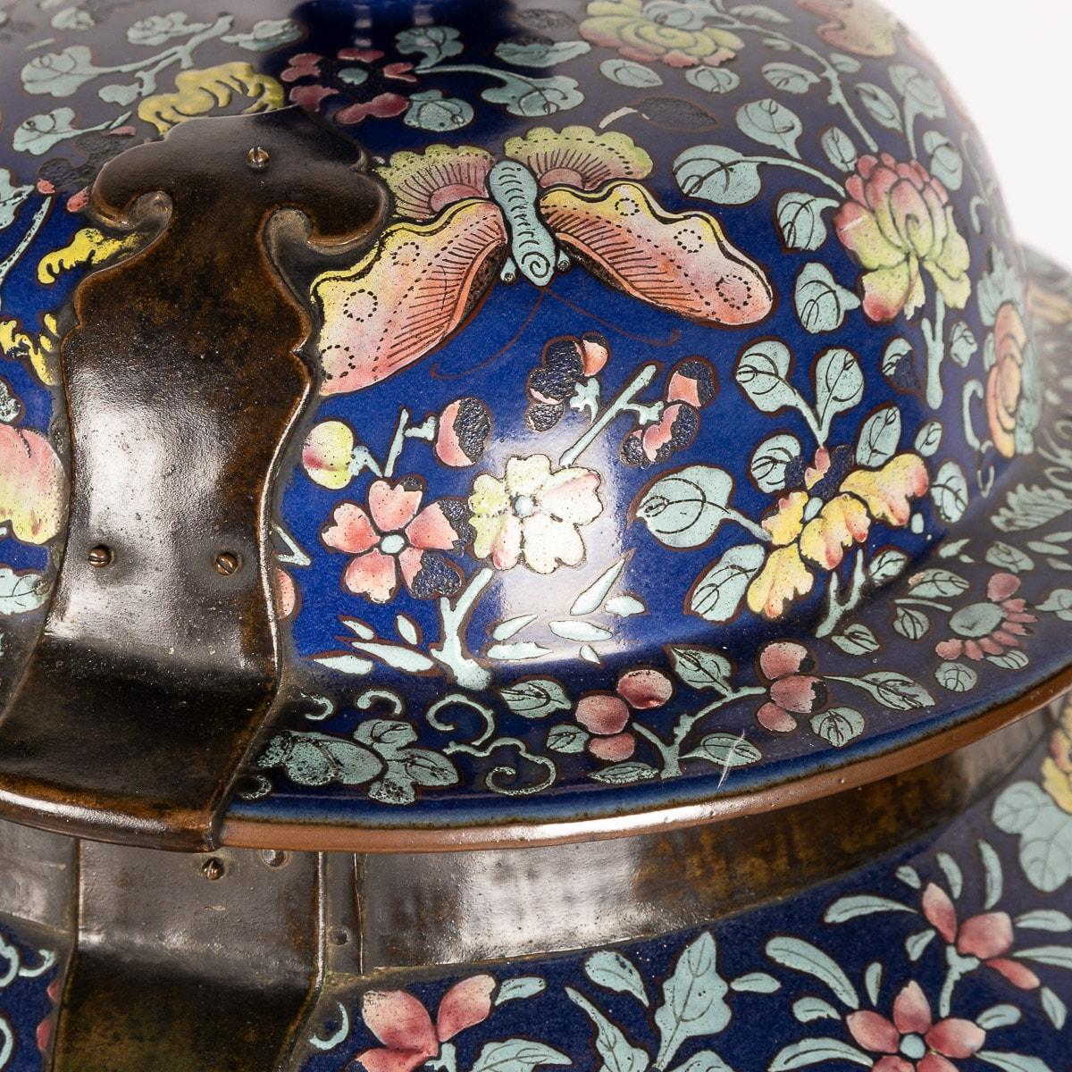 19th Century Chinese Famille-Noire Porcelain Lidded Ginger Jars 13