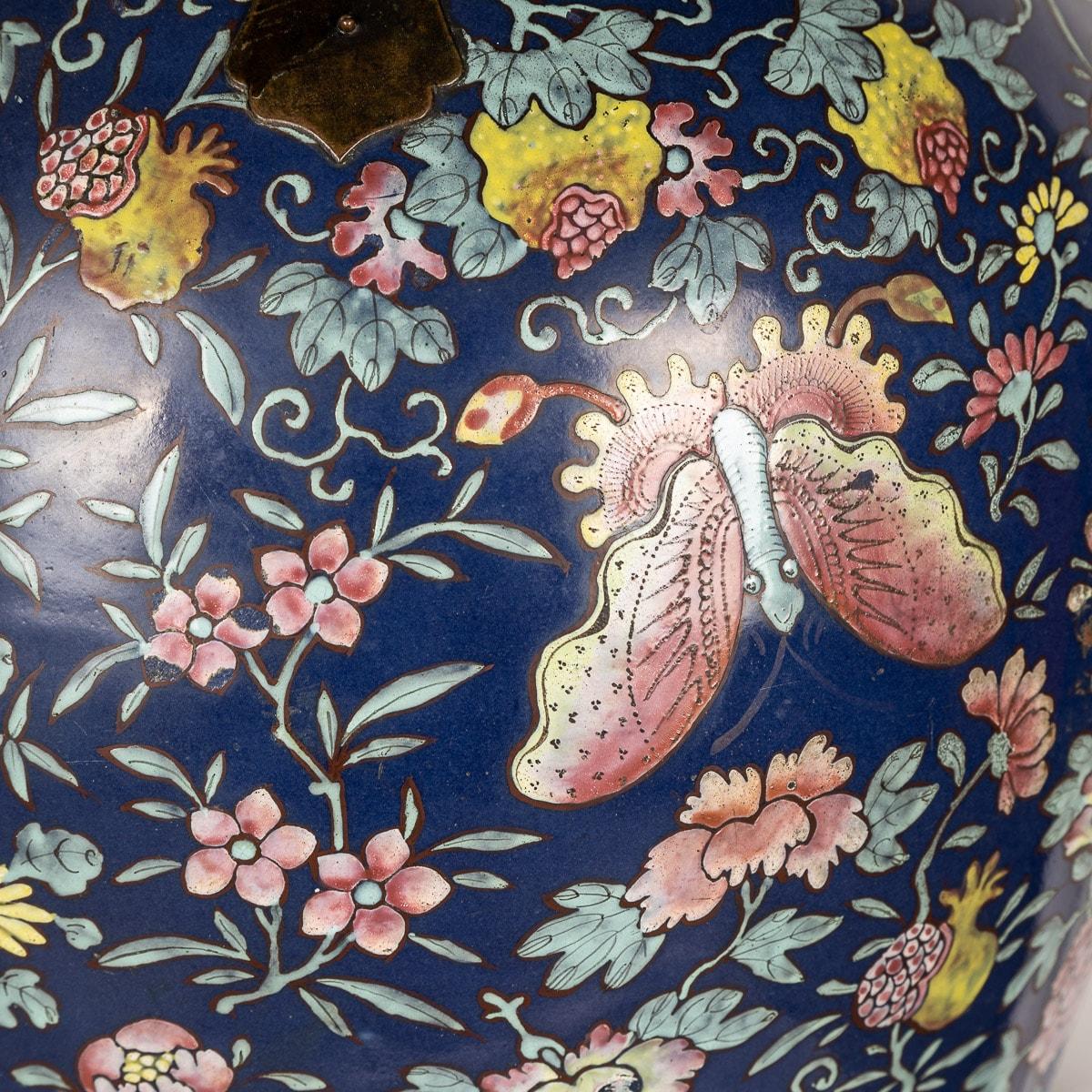 19th Century Chinese Famille-Noire Porcelain Lidded Ginger Jars 16
