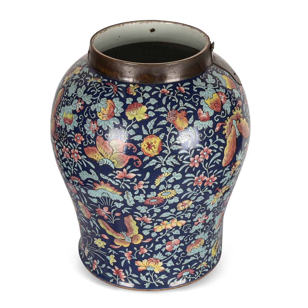 19th Century Chinese Famille-Noire Porcelain Lidded Ginger Jars 1