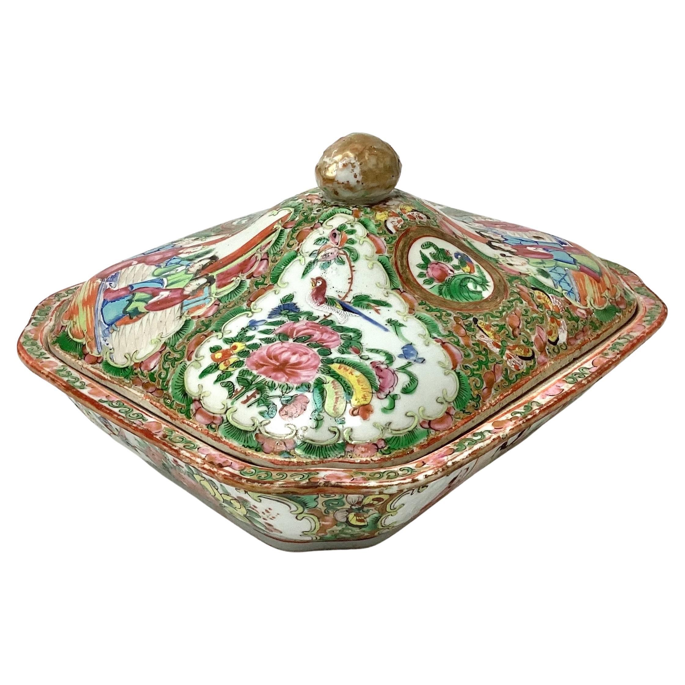 19th Century Chinese Famille Rose Medallion Covered Serving For Sale