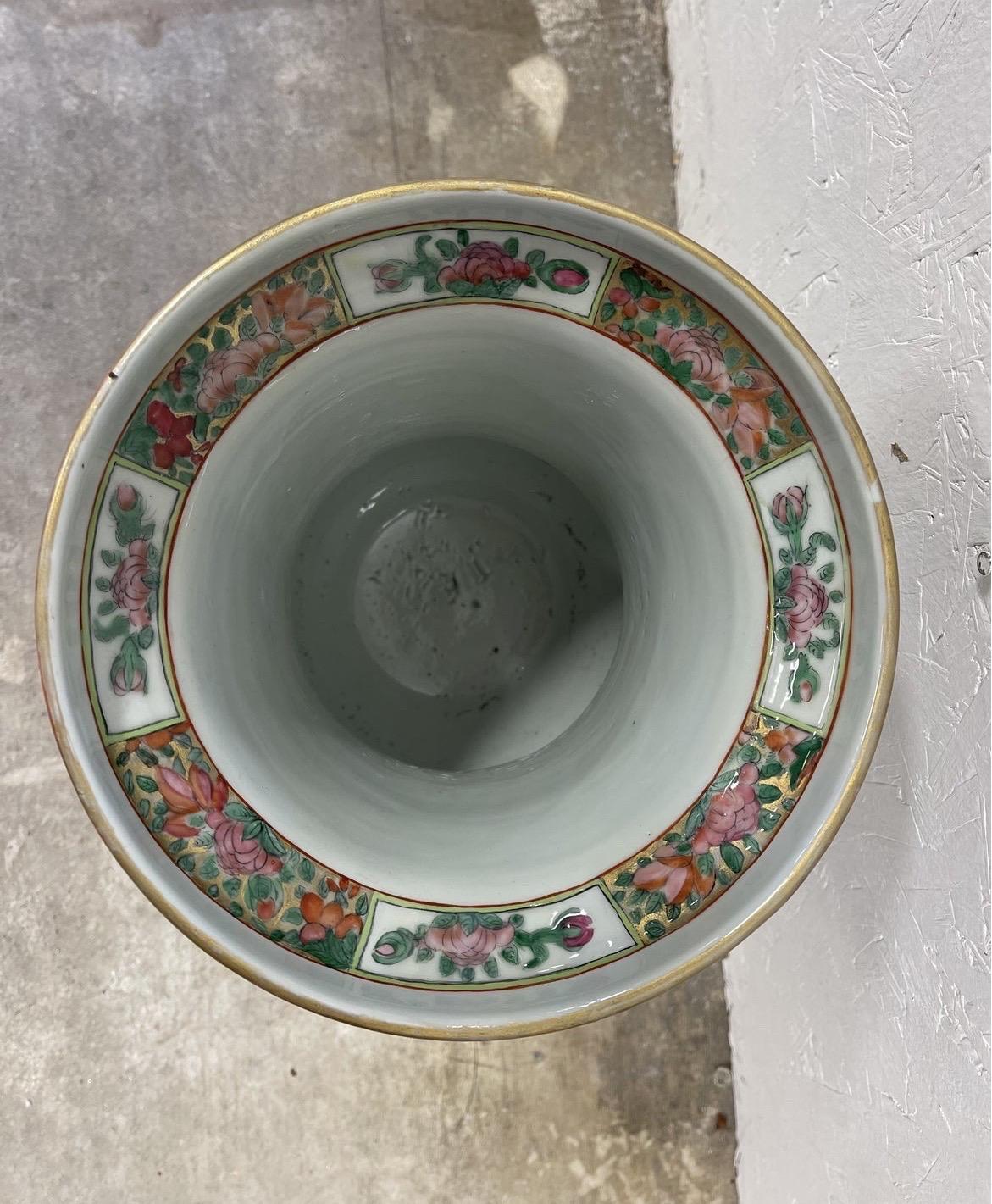 Enamel 19th Century Chinese Famille Rose Medallion Gu Vase For Sale