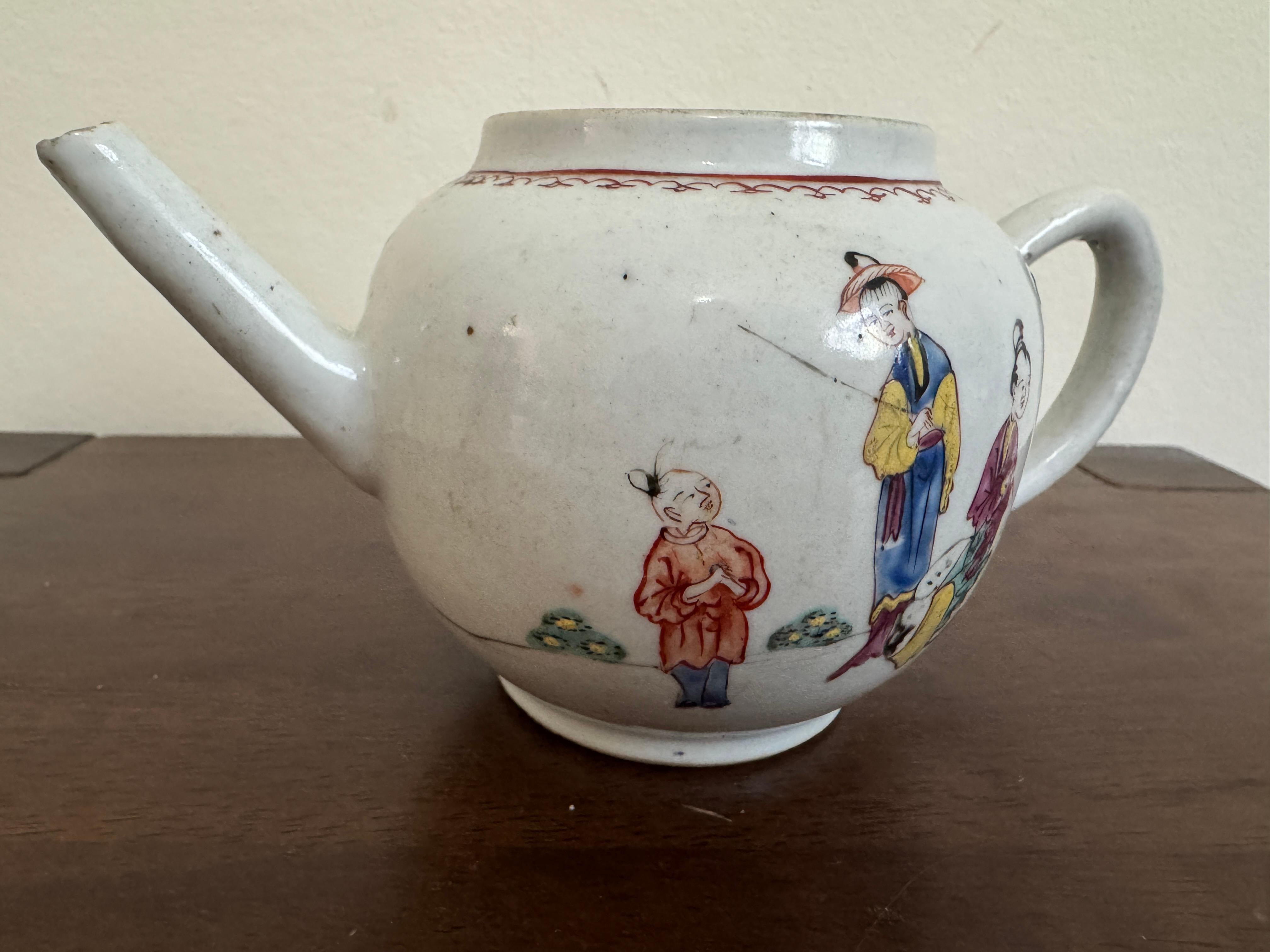 19th Century Chinese Famille Rose Teapot For Sale 5