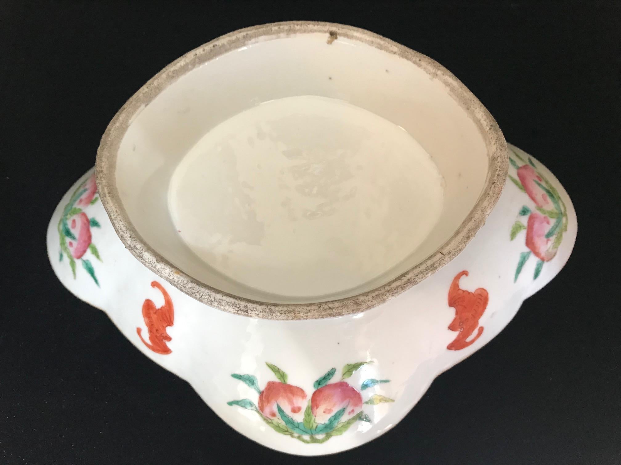 19th Century Chinese Famille Rose “Wu Shuang Pu“ Pedestal Bowl, Qing Dynasty 3