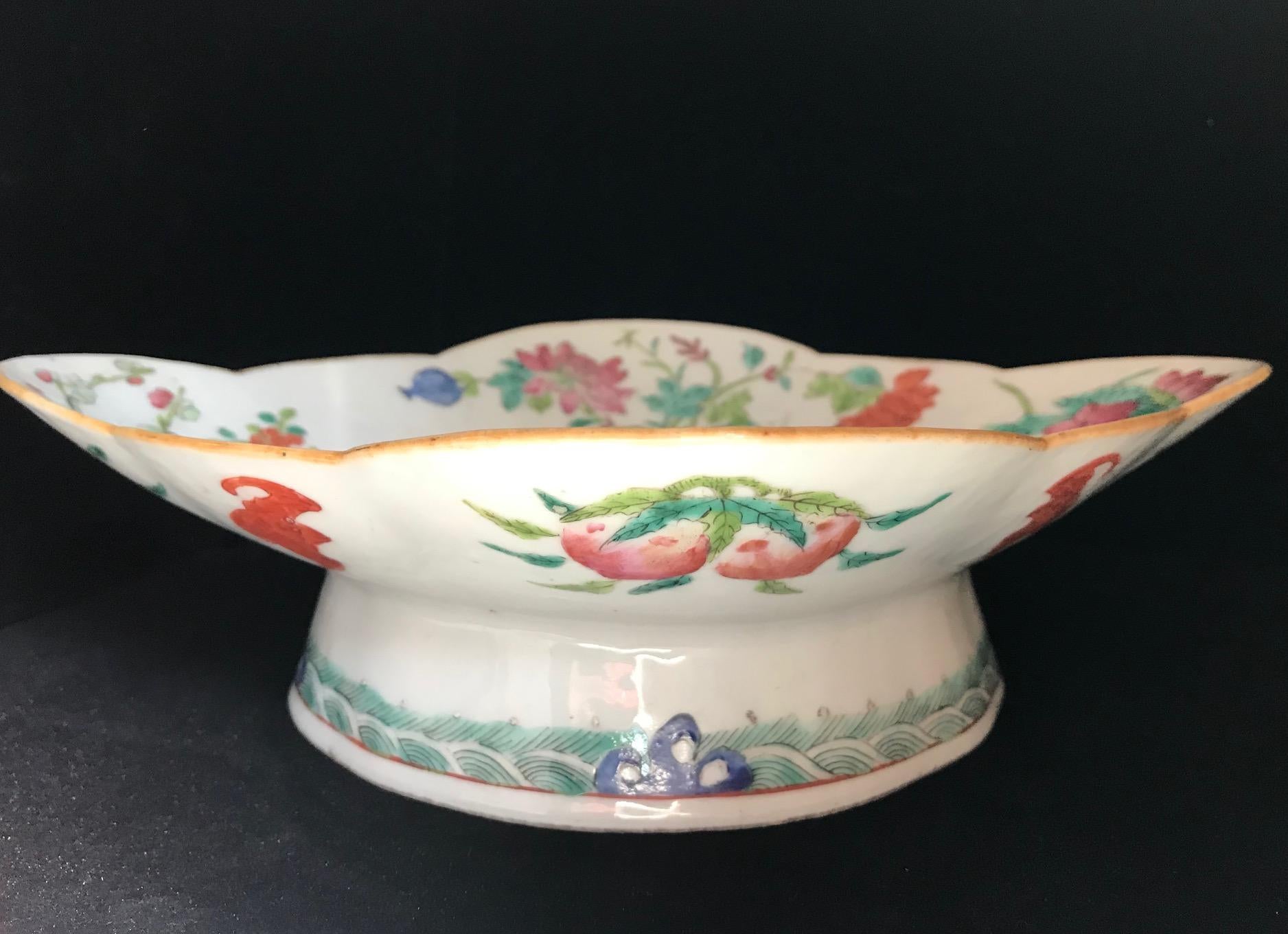 Chinese Export 19th Century Chinese Famille Rose “Wu Shuang Pu“ Pedestal Bowl, Qing Dynasty