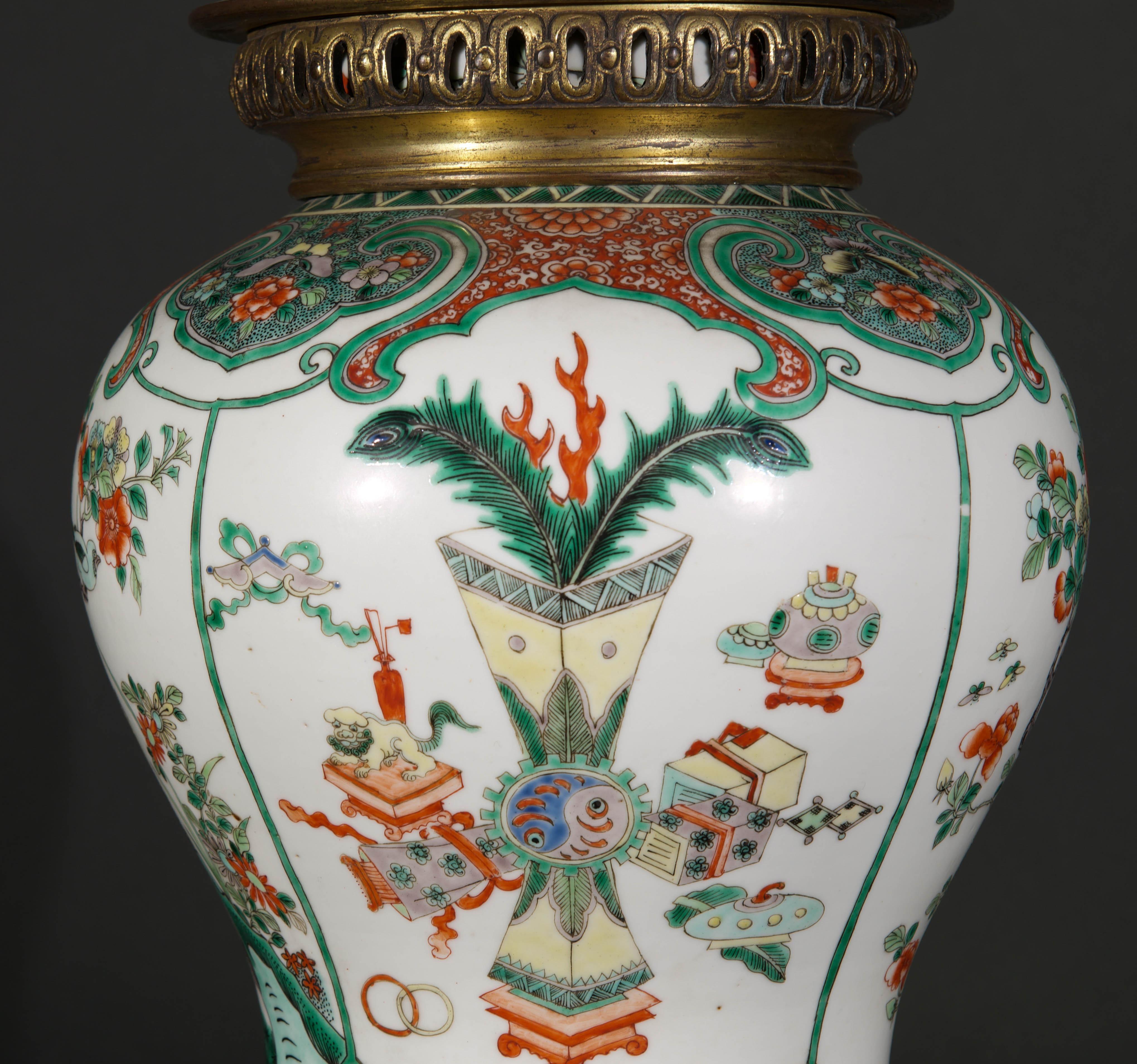 19th Century Chinese Famille Verte Baluster Porcelain Antique Table Lamp For Sale 2