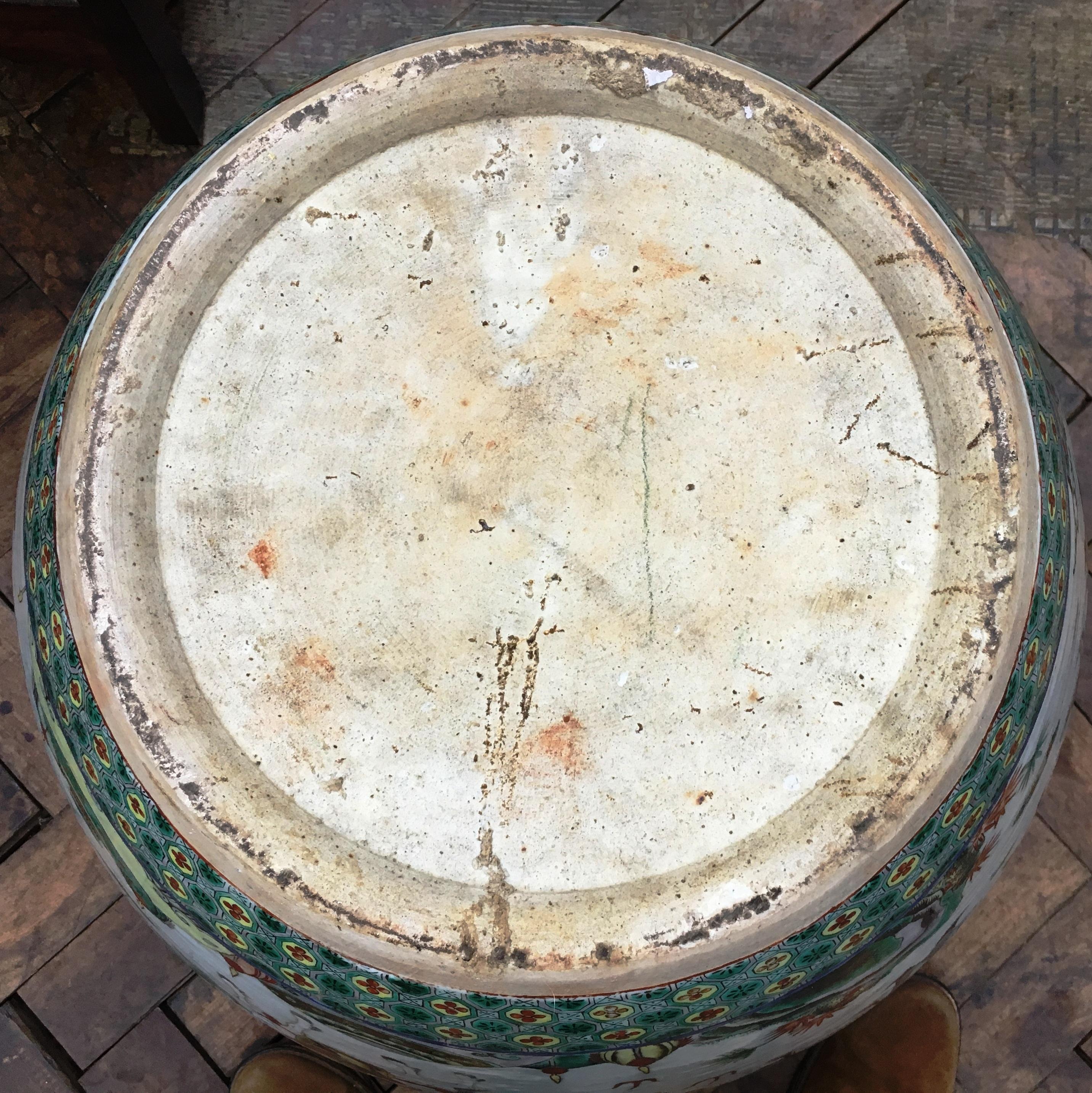 Hand-Painted 19th Century Chinese Famille Verte Fish Bowl For Sale