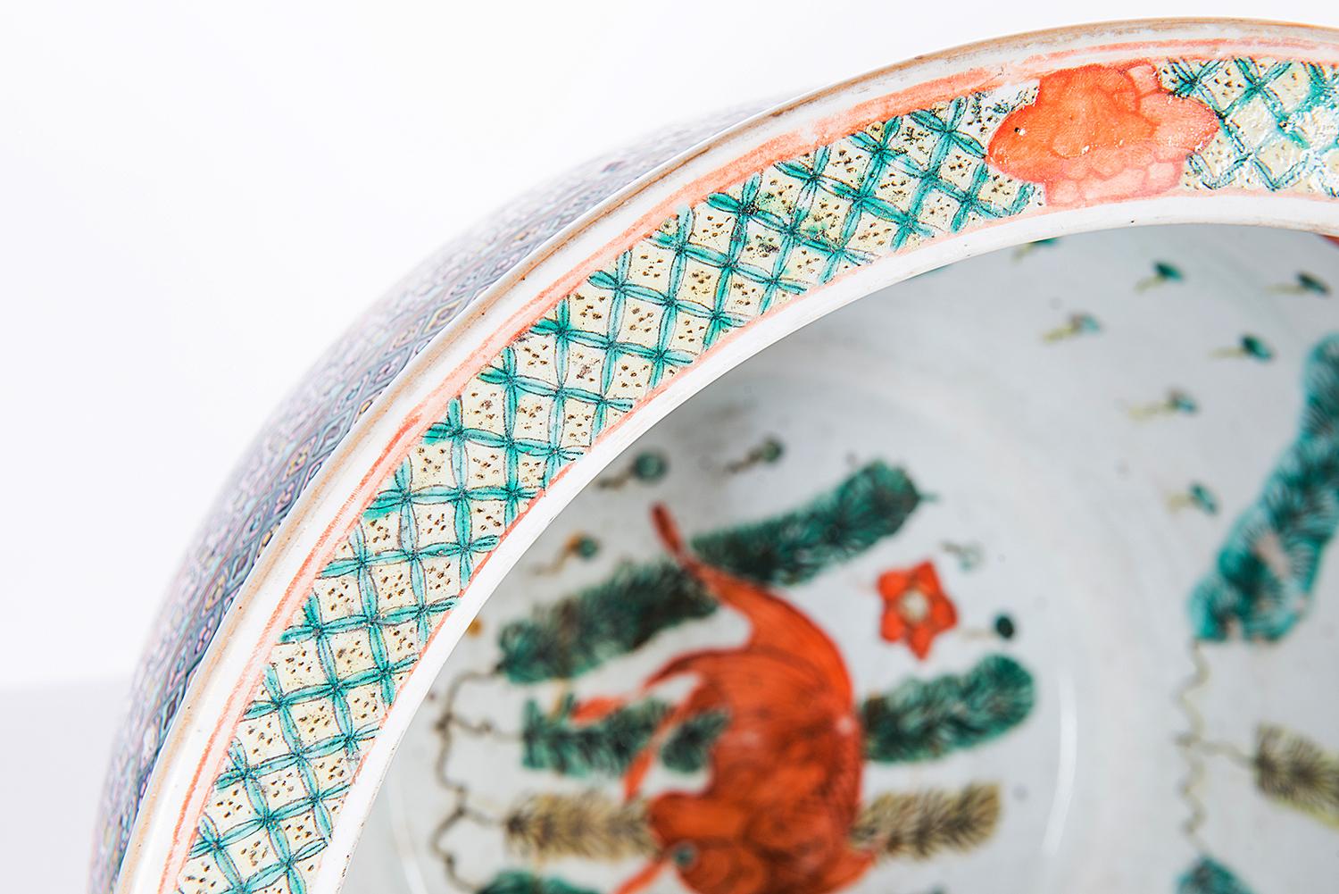 Early 20th Century Chinese Famille Verte Fish Bowl In Good Condition For Sale In Brighton, Sussex