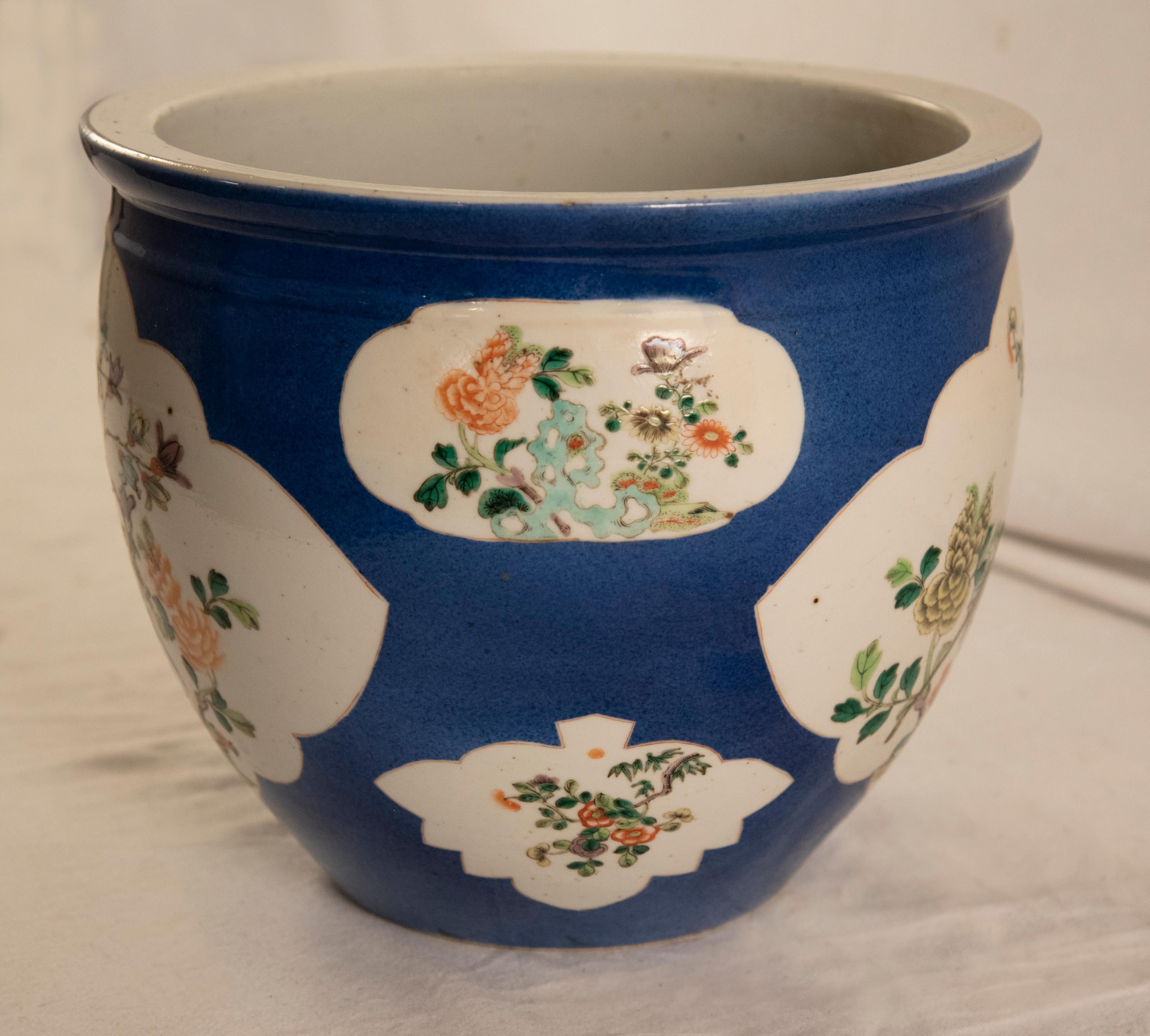 19th Century Chinese Famille Verte Jardinières For Sale 3