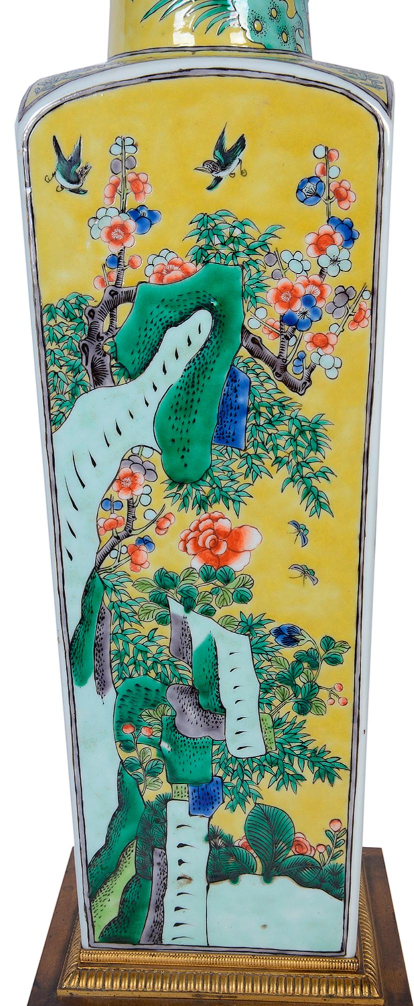 Porcellana Vaso / Lampada Famille Verte cinese del XIX secolo in vendita