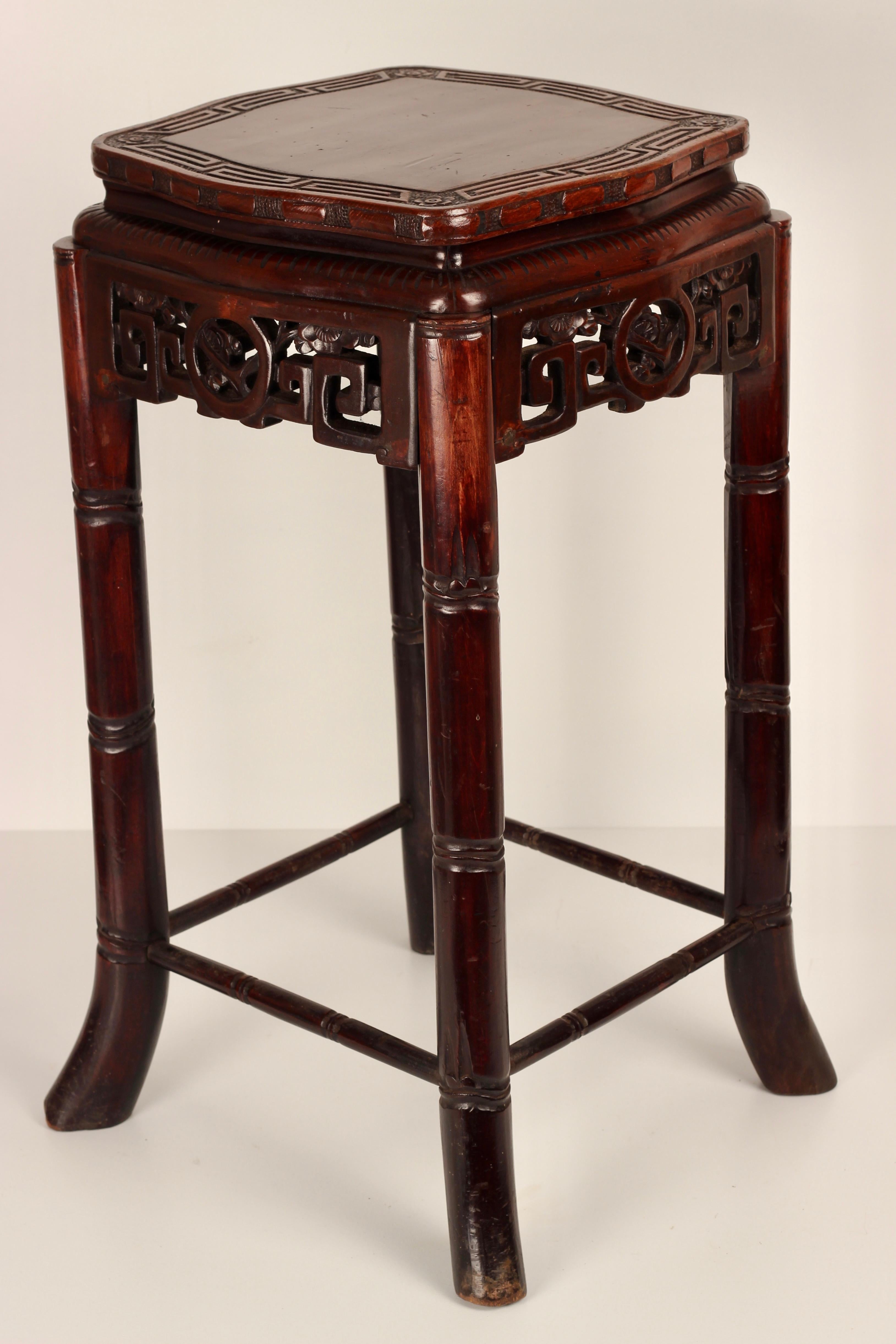 19th Century Chinese Faux Bamboo Wooden Torchere in the Chinoiserie, Boho Chic For Sale 1