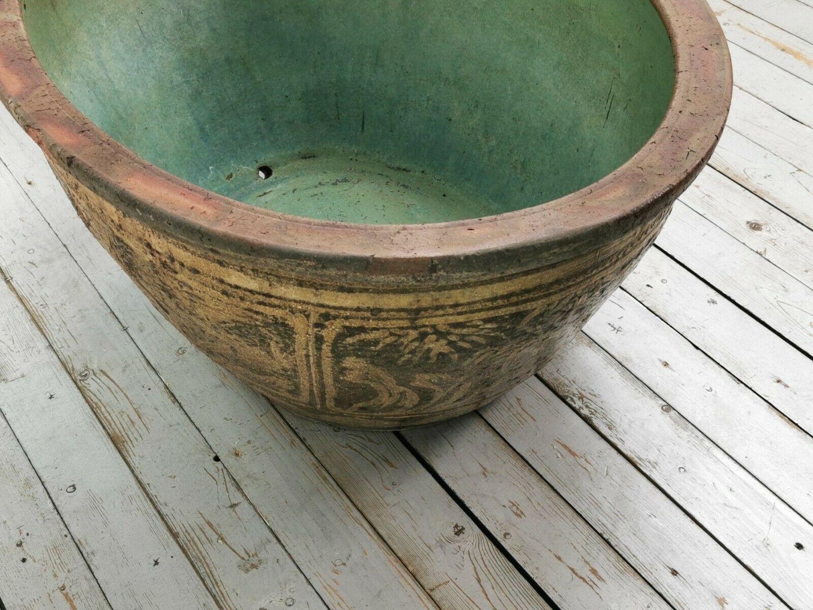 Stoneware 19th Century Chinese Fish Bowl Oval Decorative Planter For Sale