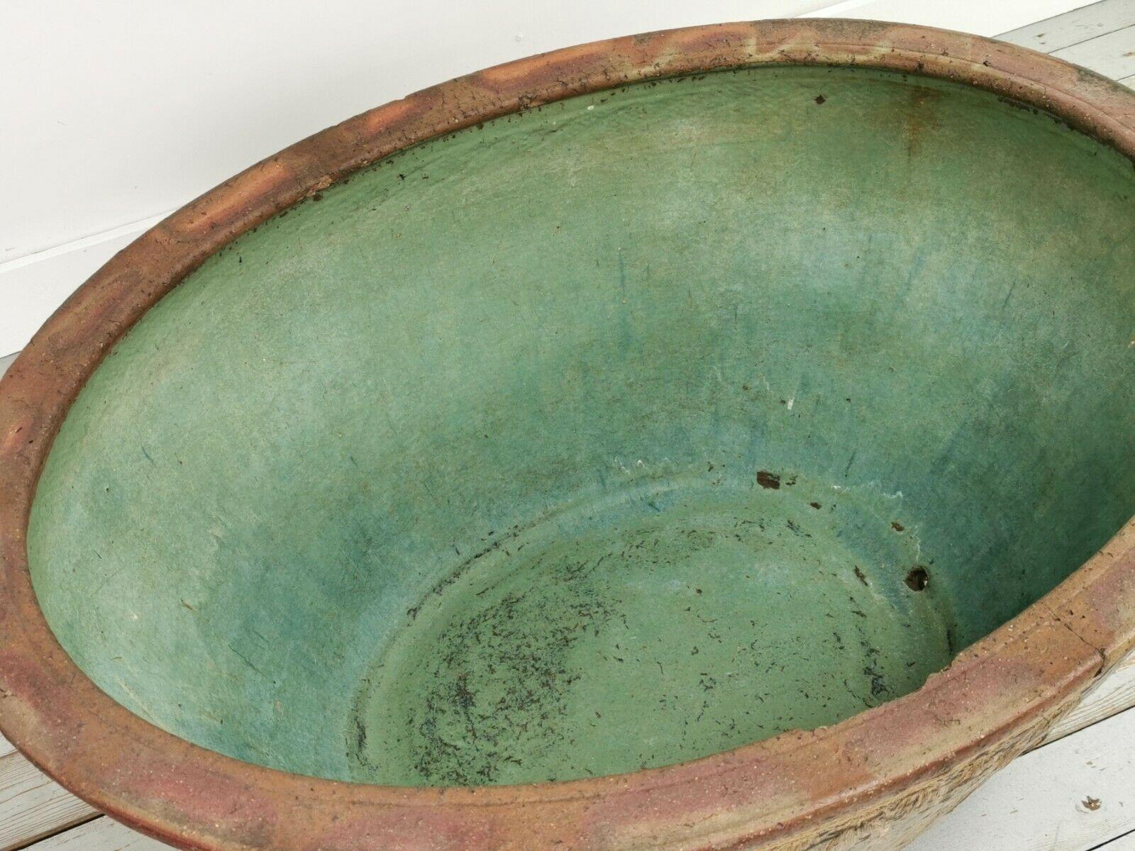 19th Century Chinese Fish Bowl Oval Decorative Planter For Sale 1
