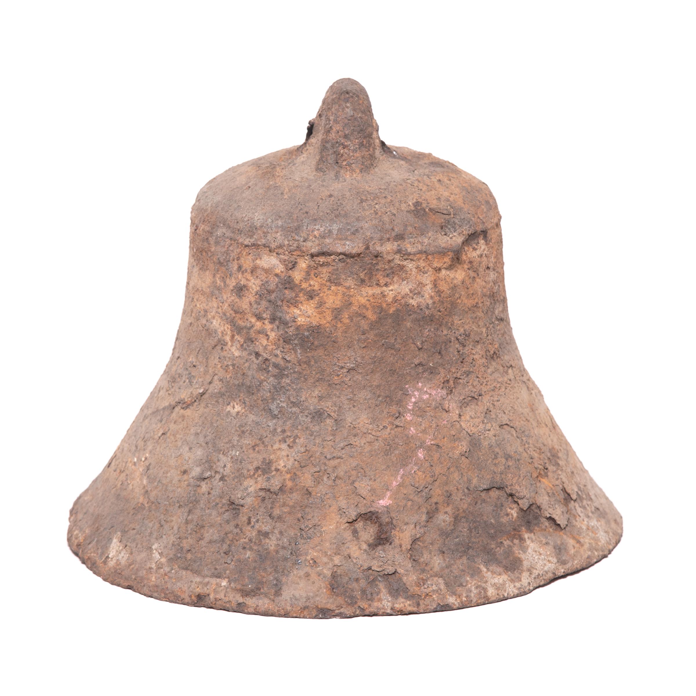 19th Century Chinese Flared Iron Bell In Good Condition In Chicago, IL