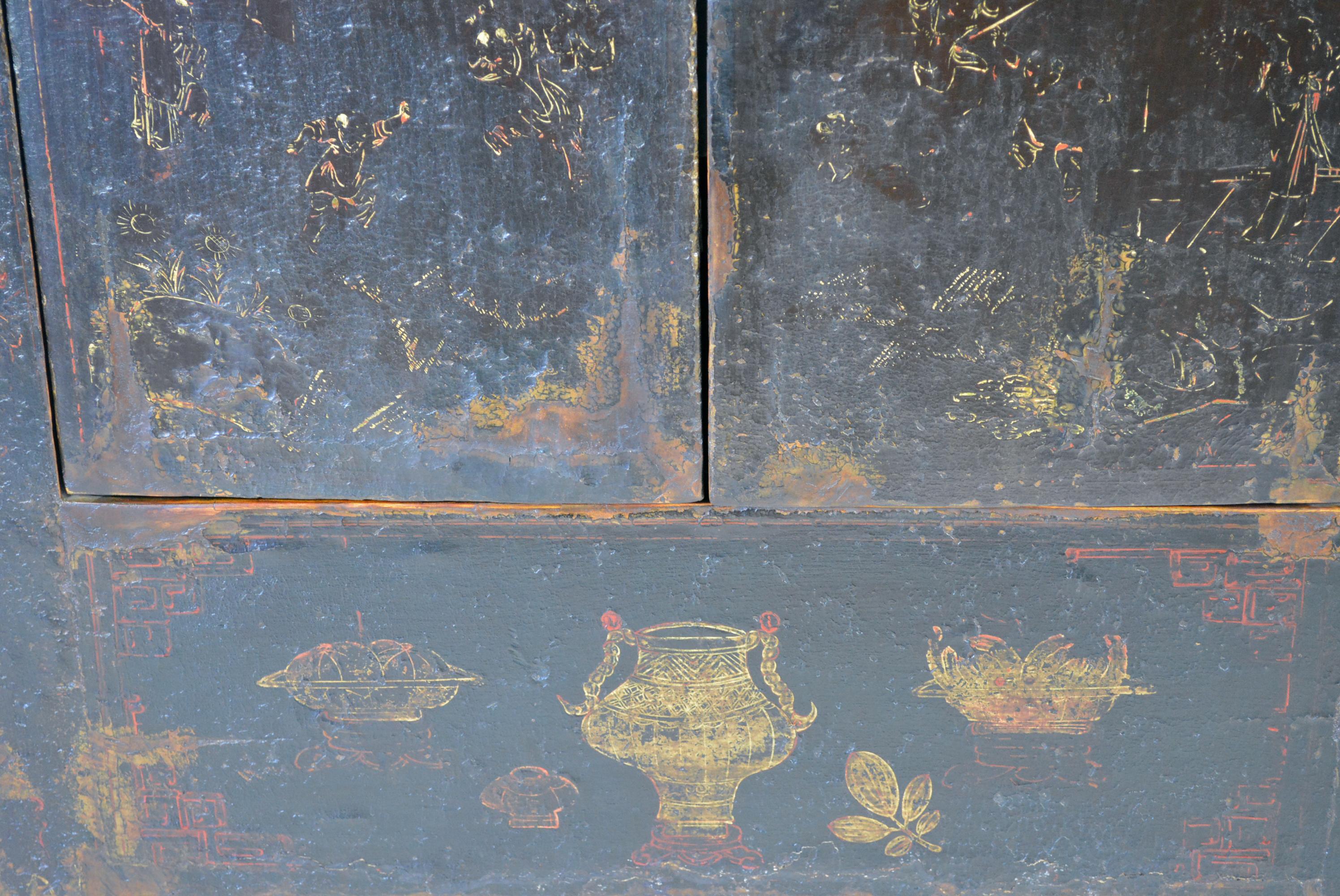 19th Century Chinese Gilt and Black Lacquer Cabinet 3