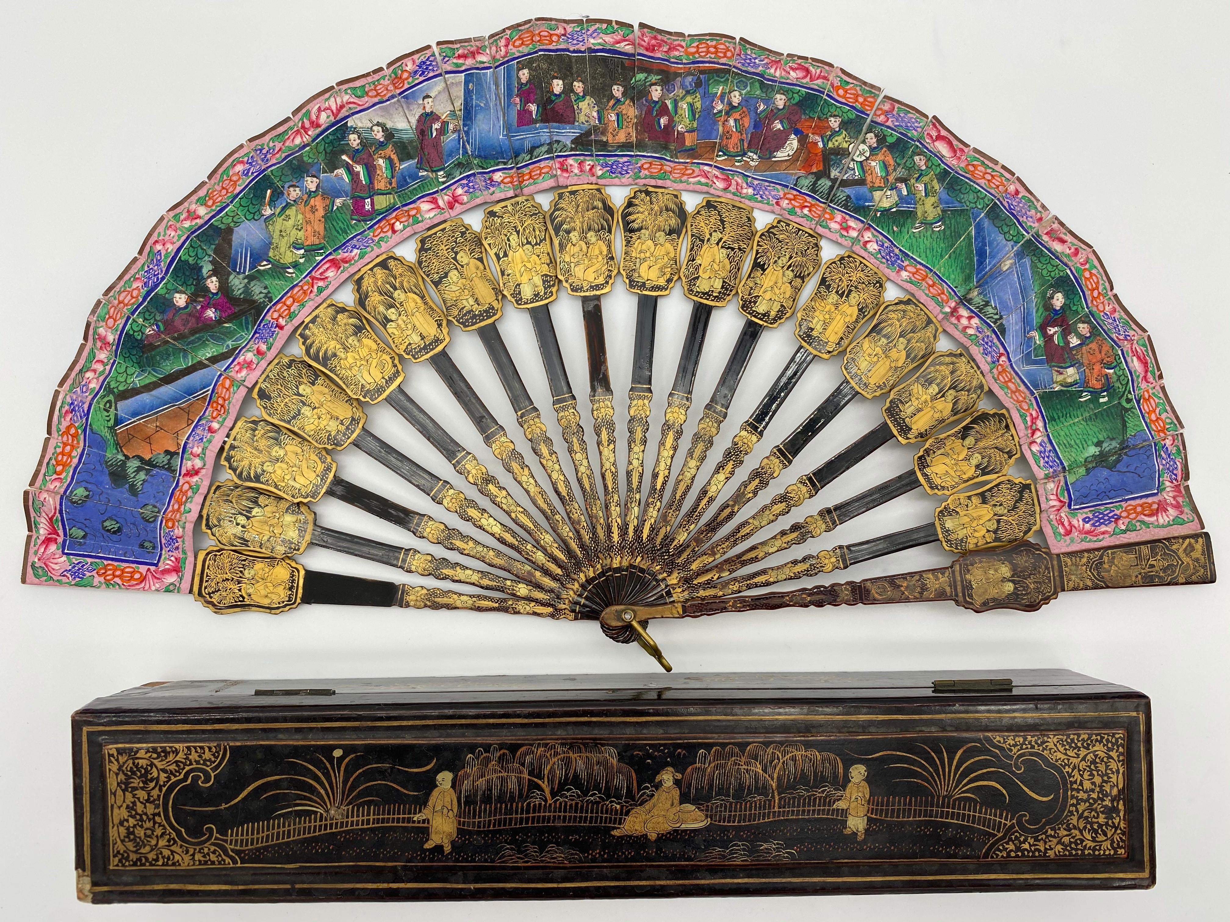 Hand-Carved 19th Century Chinese Gilt Lacquer Fan with Mother of Pearl Faces and Lacquer Box For Sale