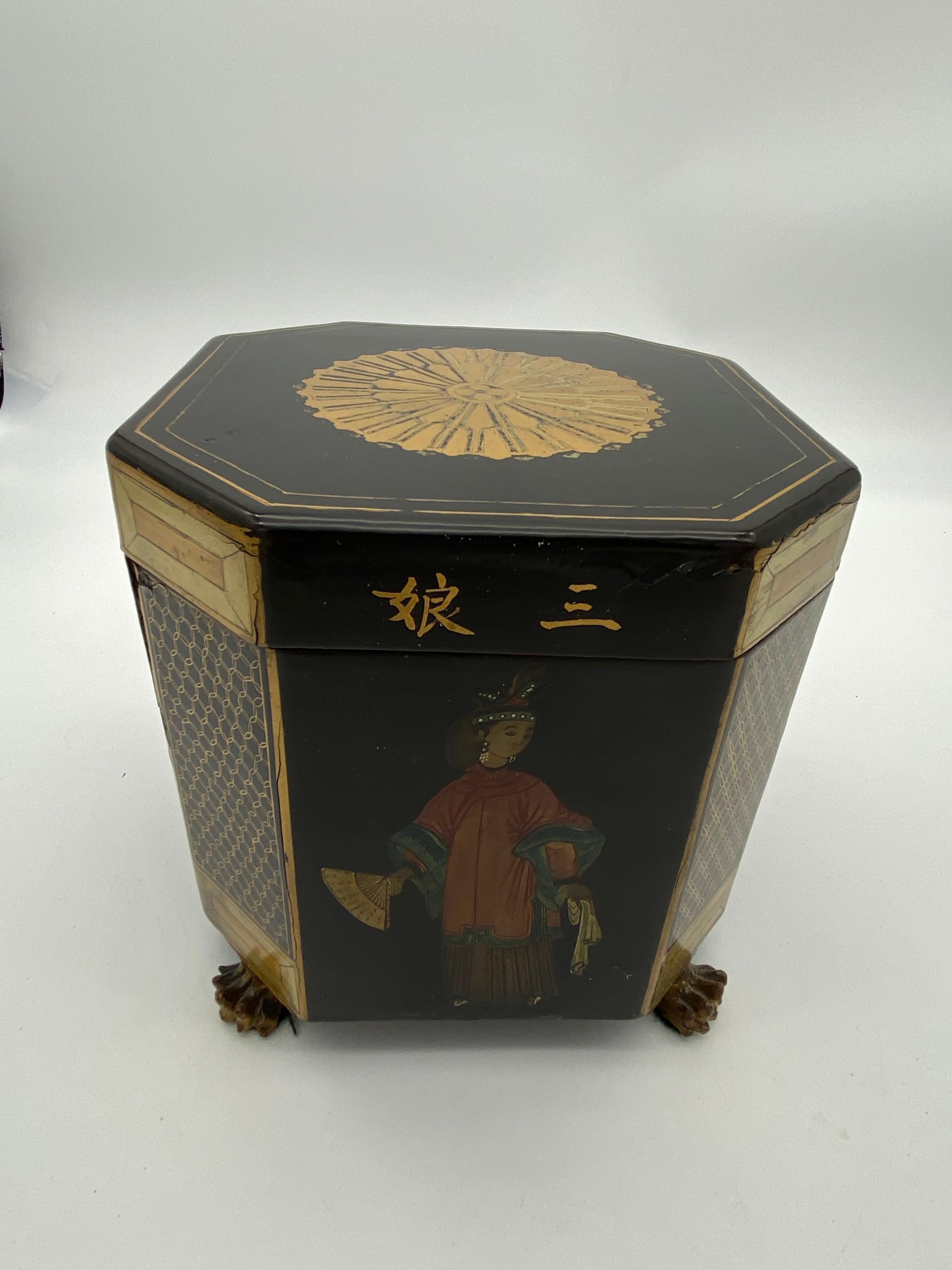 19th Century Chinese Gilt Lacquer Footed Tea Caddy In Good Condition In Brea, CA