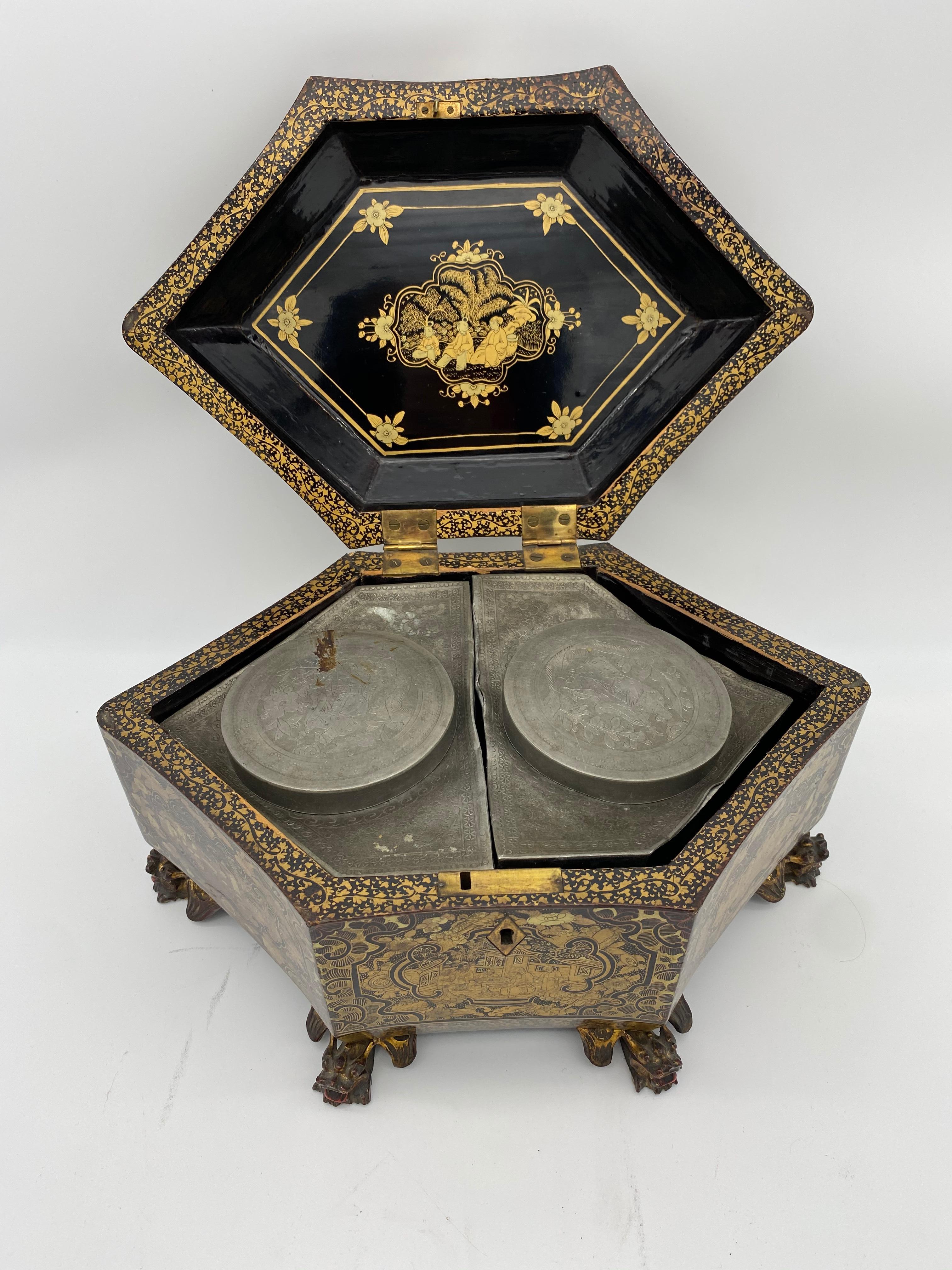 19th Century Chinese Gold Lacquer Tea Caddy In Good Condition For Sale In Brea, CA