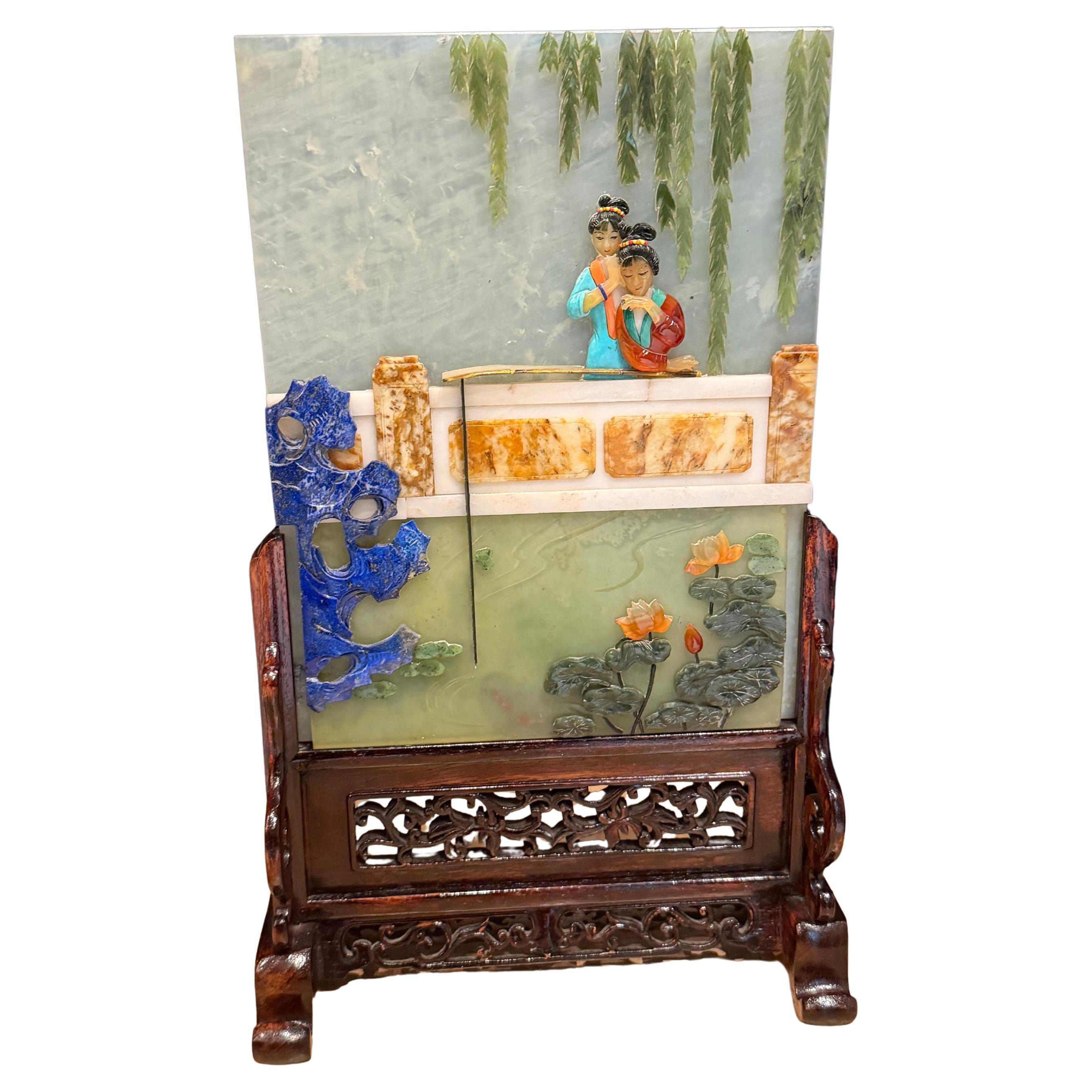 Écran de table en jade chinois sculpté à la main du 19e siècle1 en vente