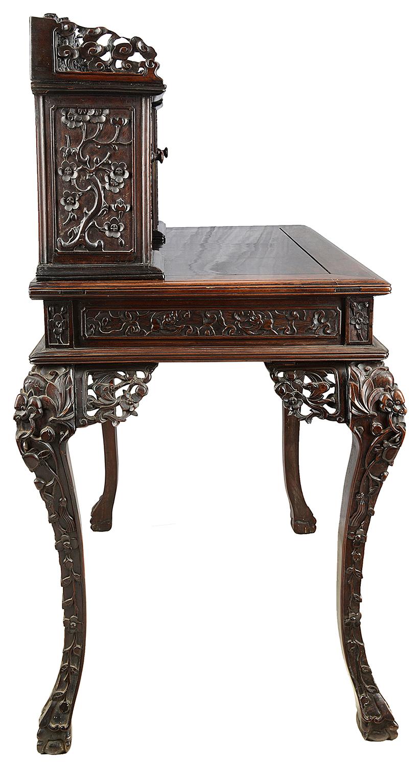19th Century Chinese Hardwood Writing Desk (Chinesischer Export)