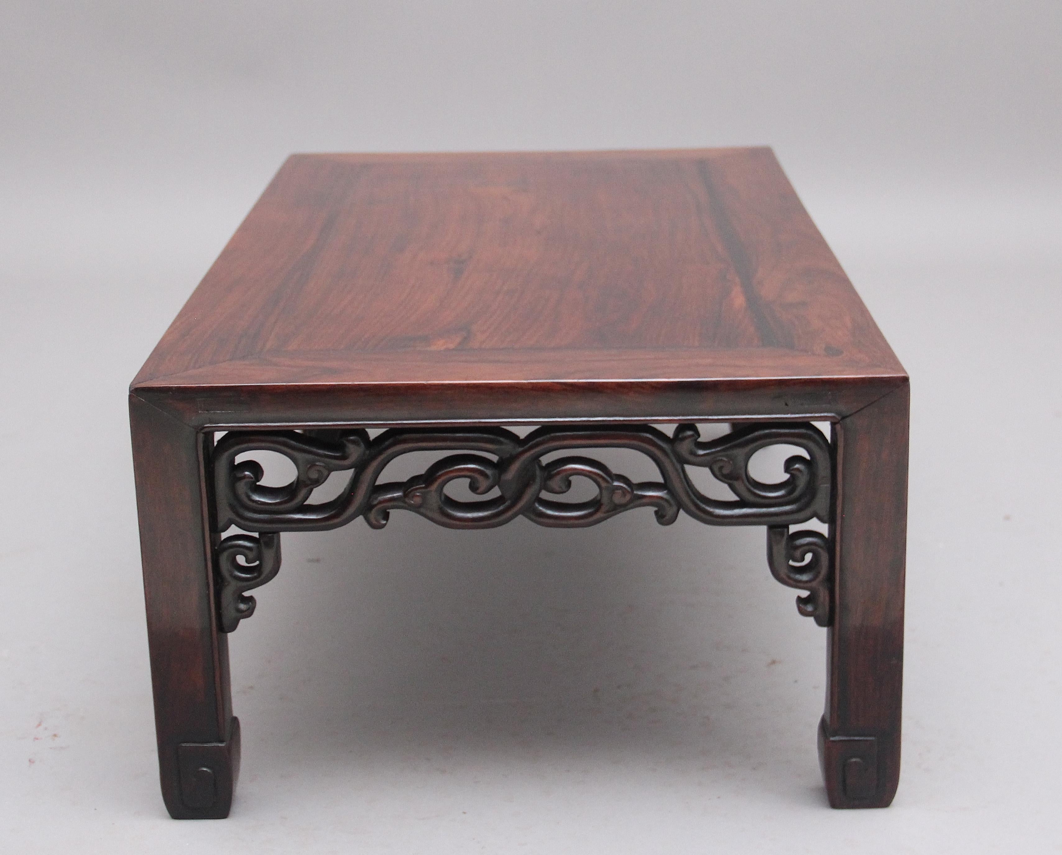 19th Century Chinese Hongmu Low Coffee Table In Good Condition In Martlesham, GB