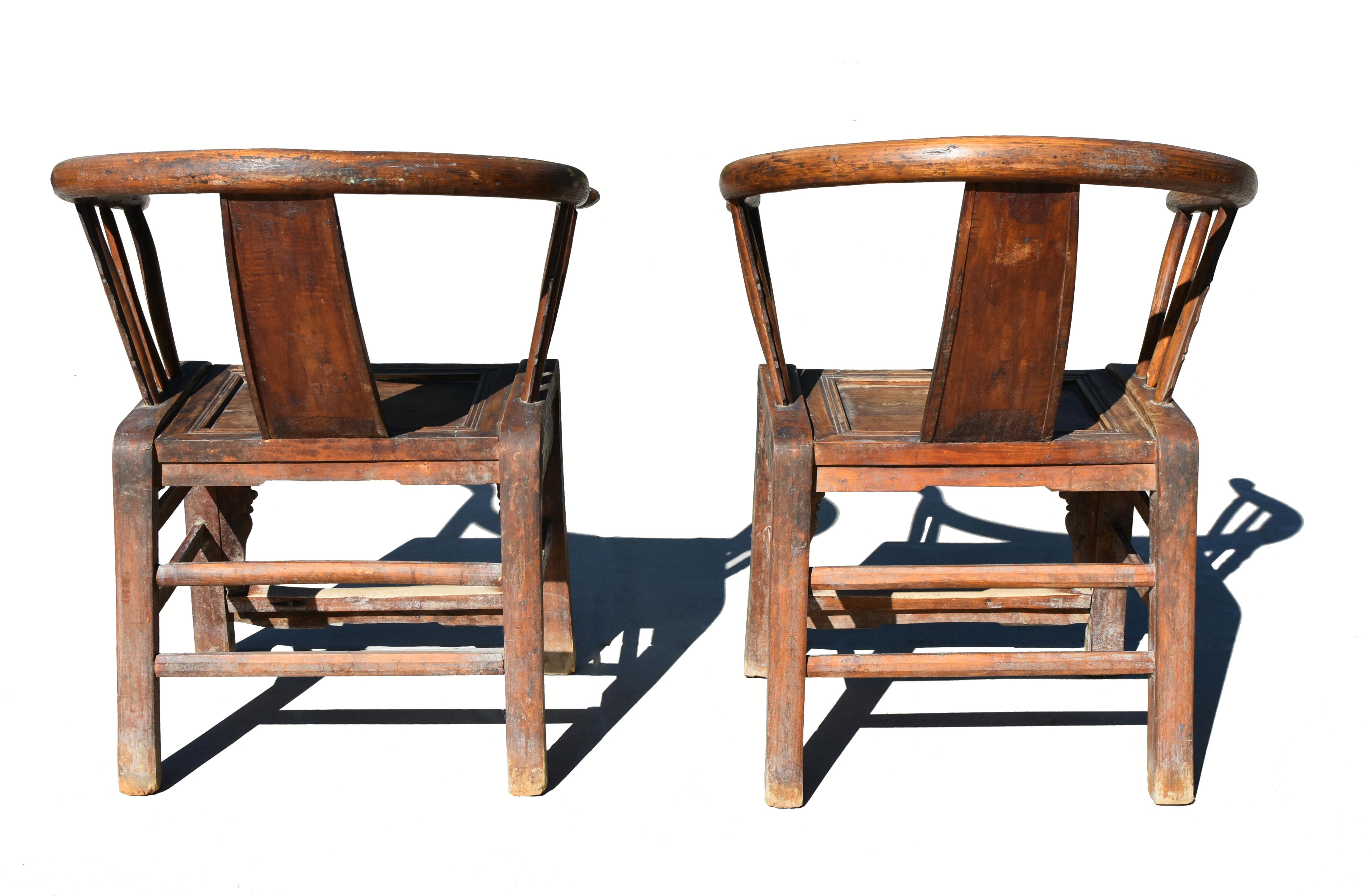 19th Century Chinese Horseshoe Round Back Chairs All Original a Pair For Sale 12