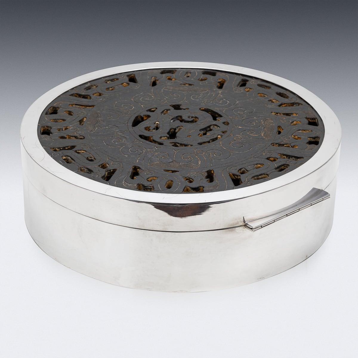 Juego de jade chino del siglo XIX en caja moderna italiana de plata maciza forrada de terciopelo en Bueno estado para la venta en Royal Tunbridge Wells, Kent