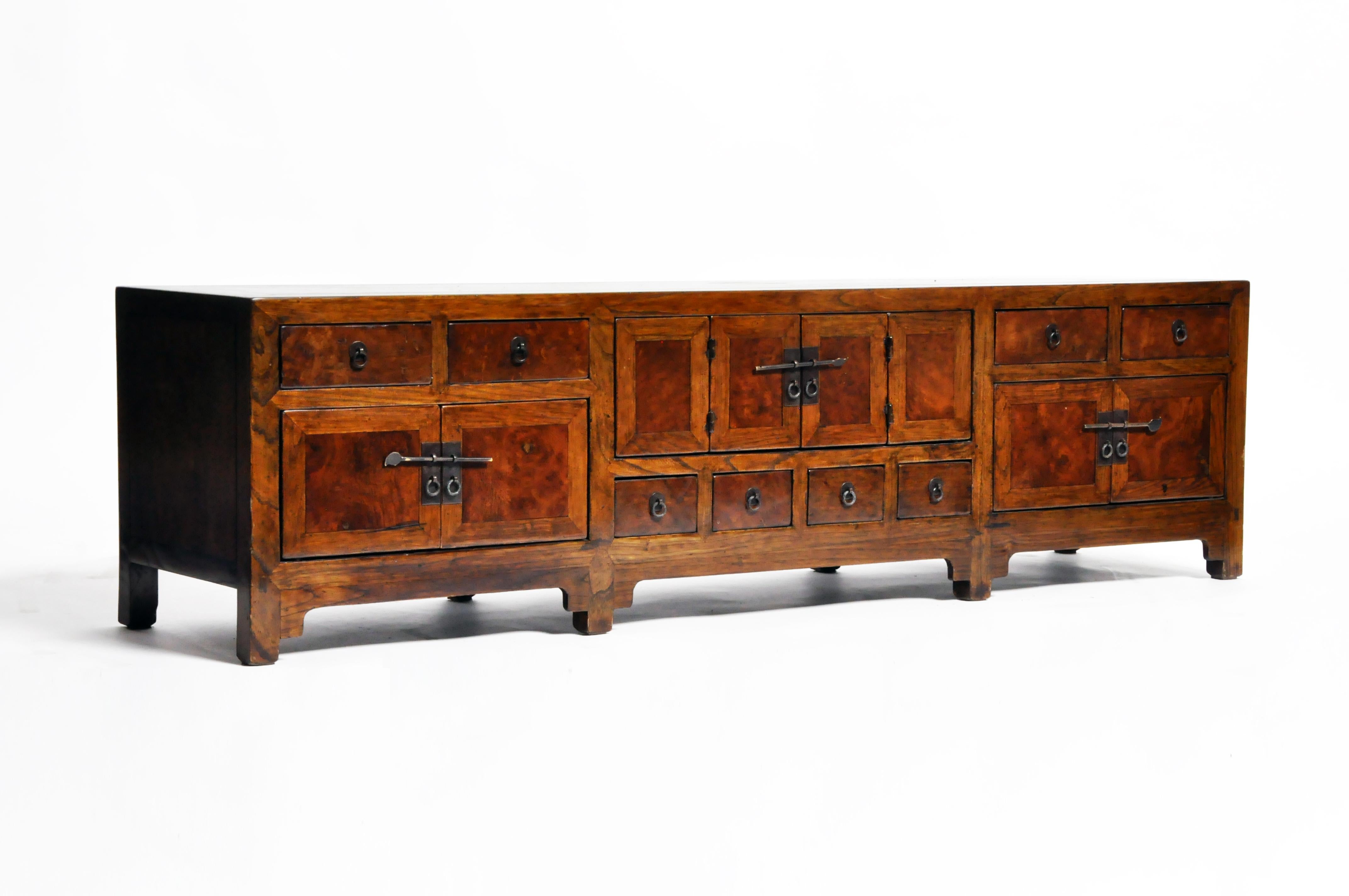19th Century Chinese Kwang Chest with 8 Drawers In Good Condition In Chicago, IL