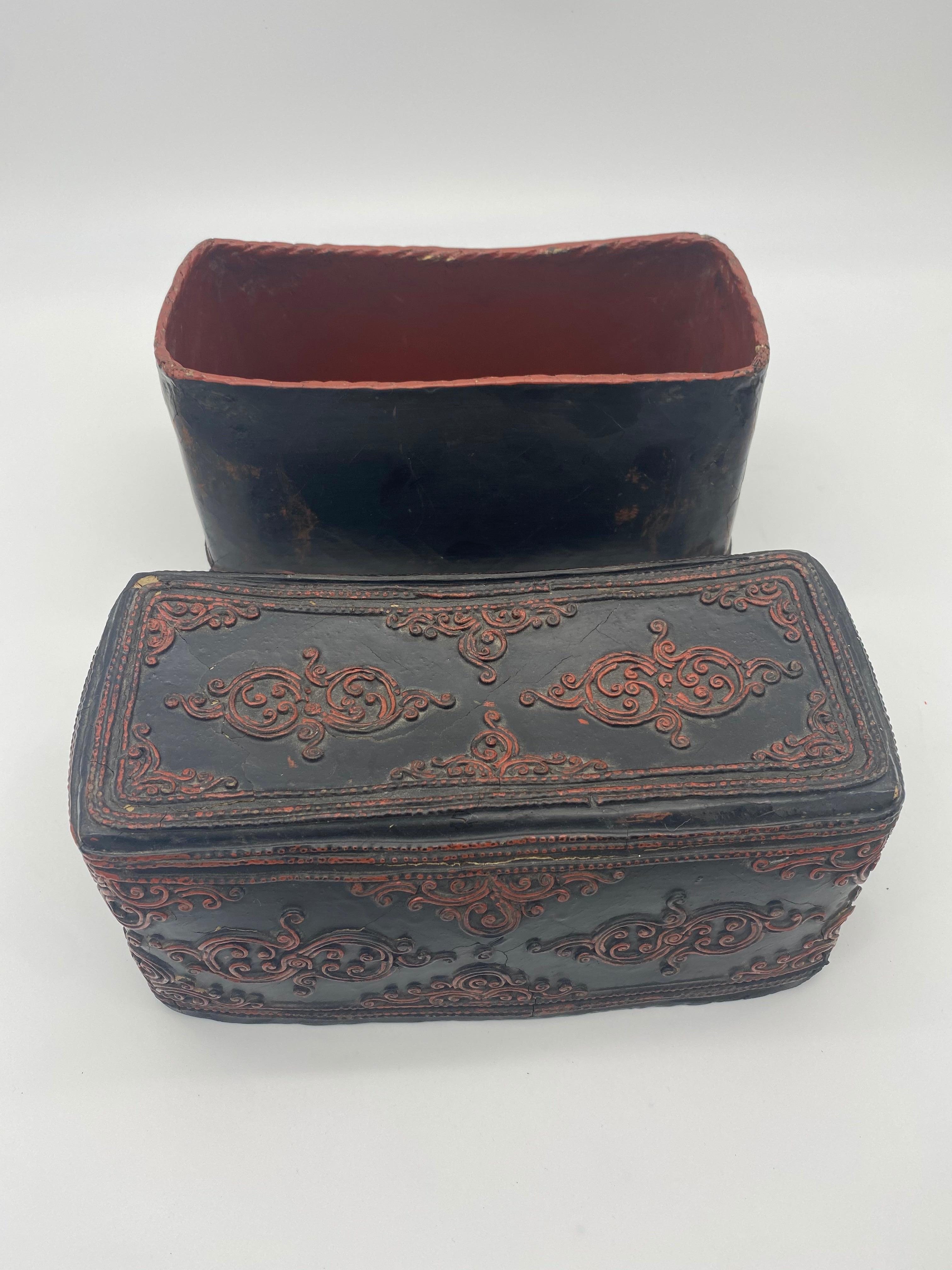 Qing 18th Century Burmese Rakhine State Lacquer Bamboo Pillow Box For Sale