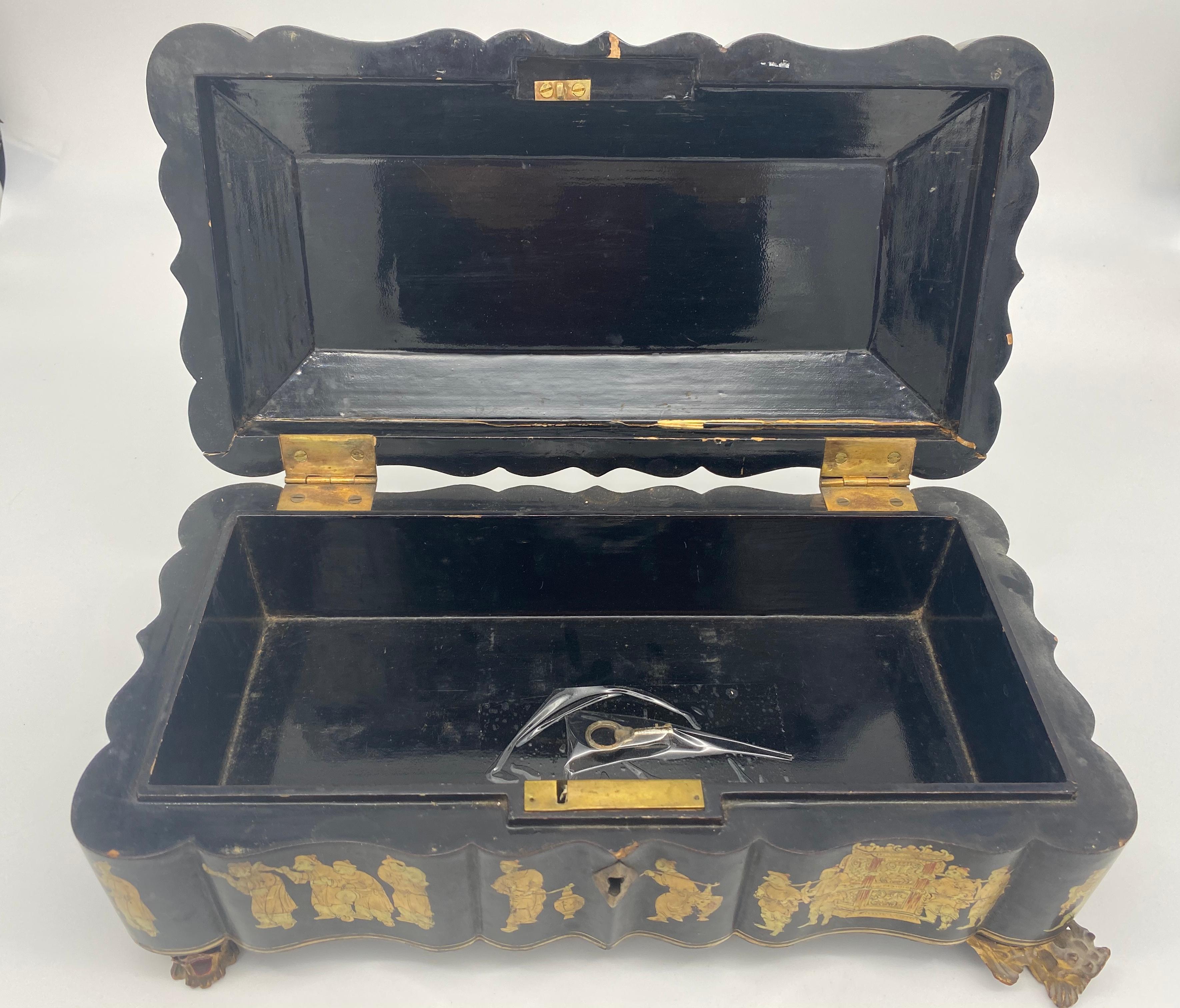 19th Century Chinese Lacquer Box For Sale 3