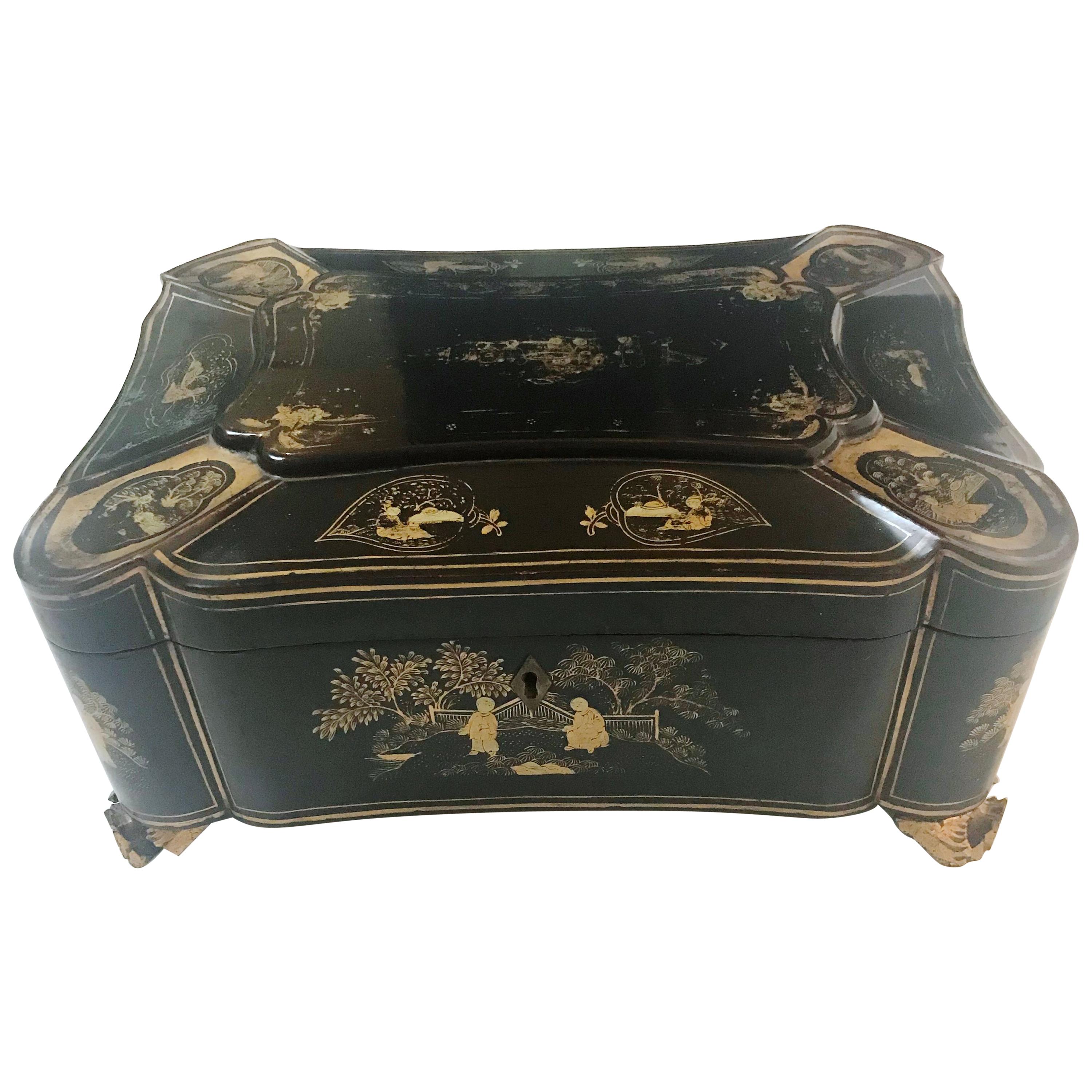 19th Century Chinese Lacquer Box im Angebot