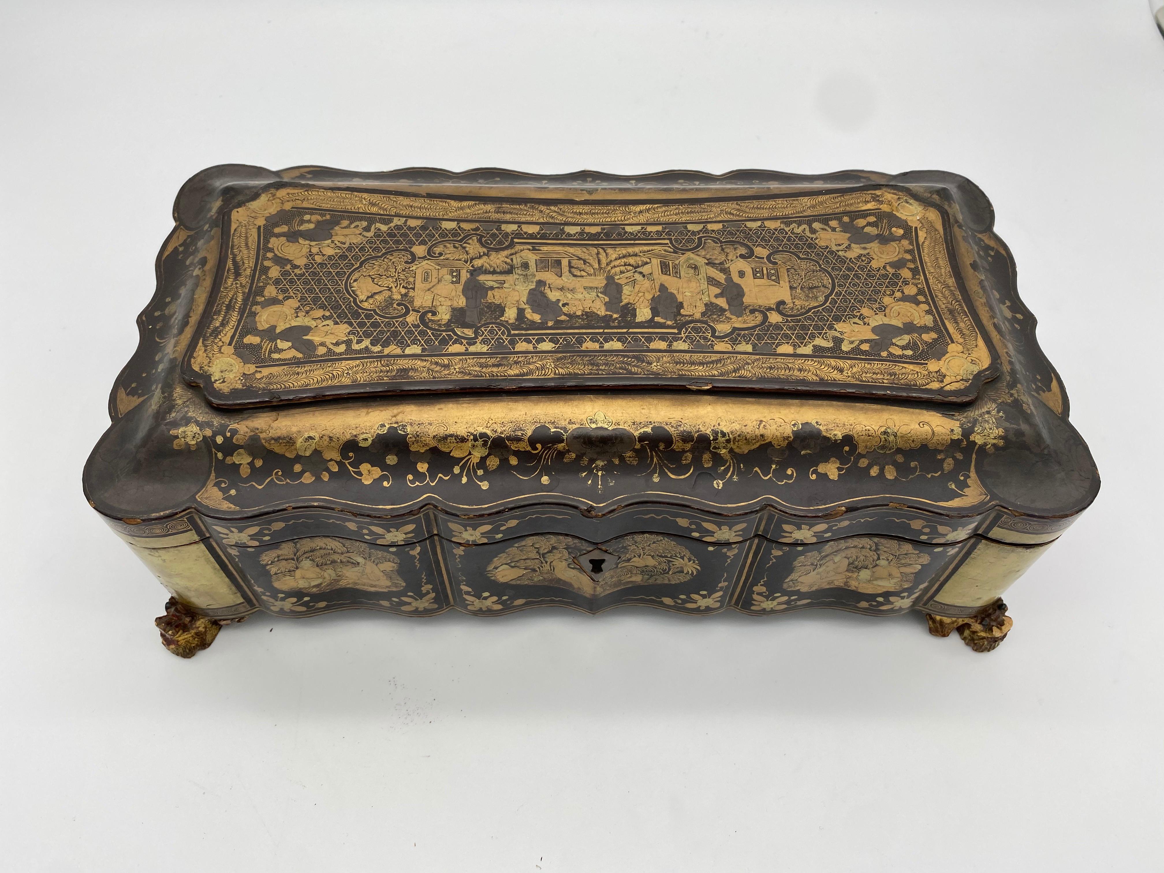 19th Century Chinese Lacquer Gaming Box For Sale 6