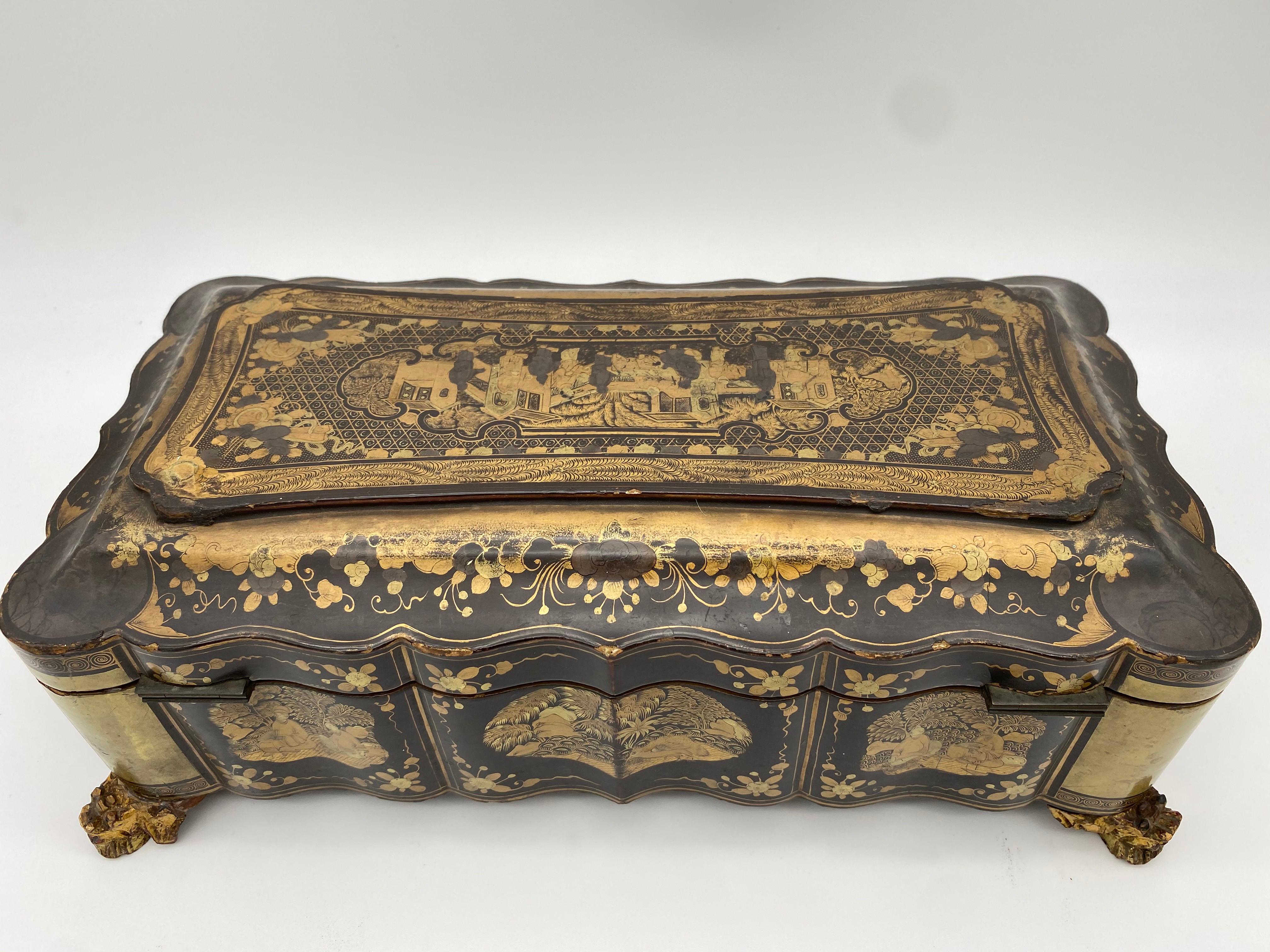 19th Century Chinese Lacquer Gaming Box For Sale 3